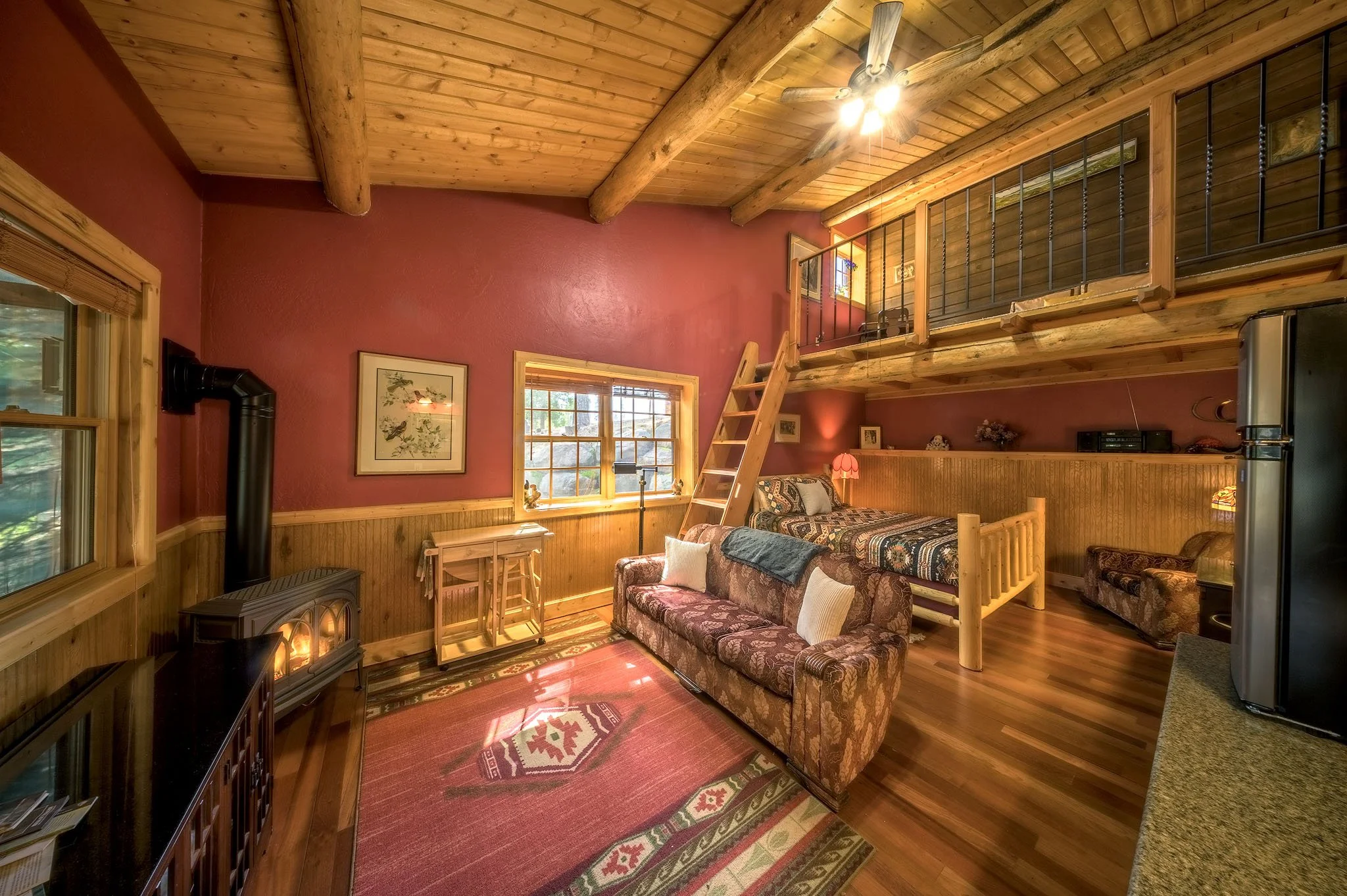 Katie-Cabin-25.jpg