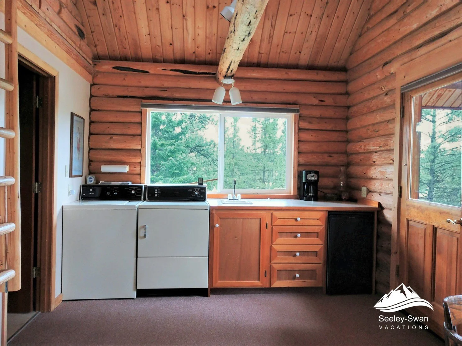 dacha laundry 1 W.jpg