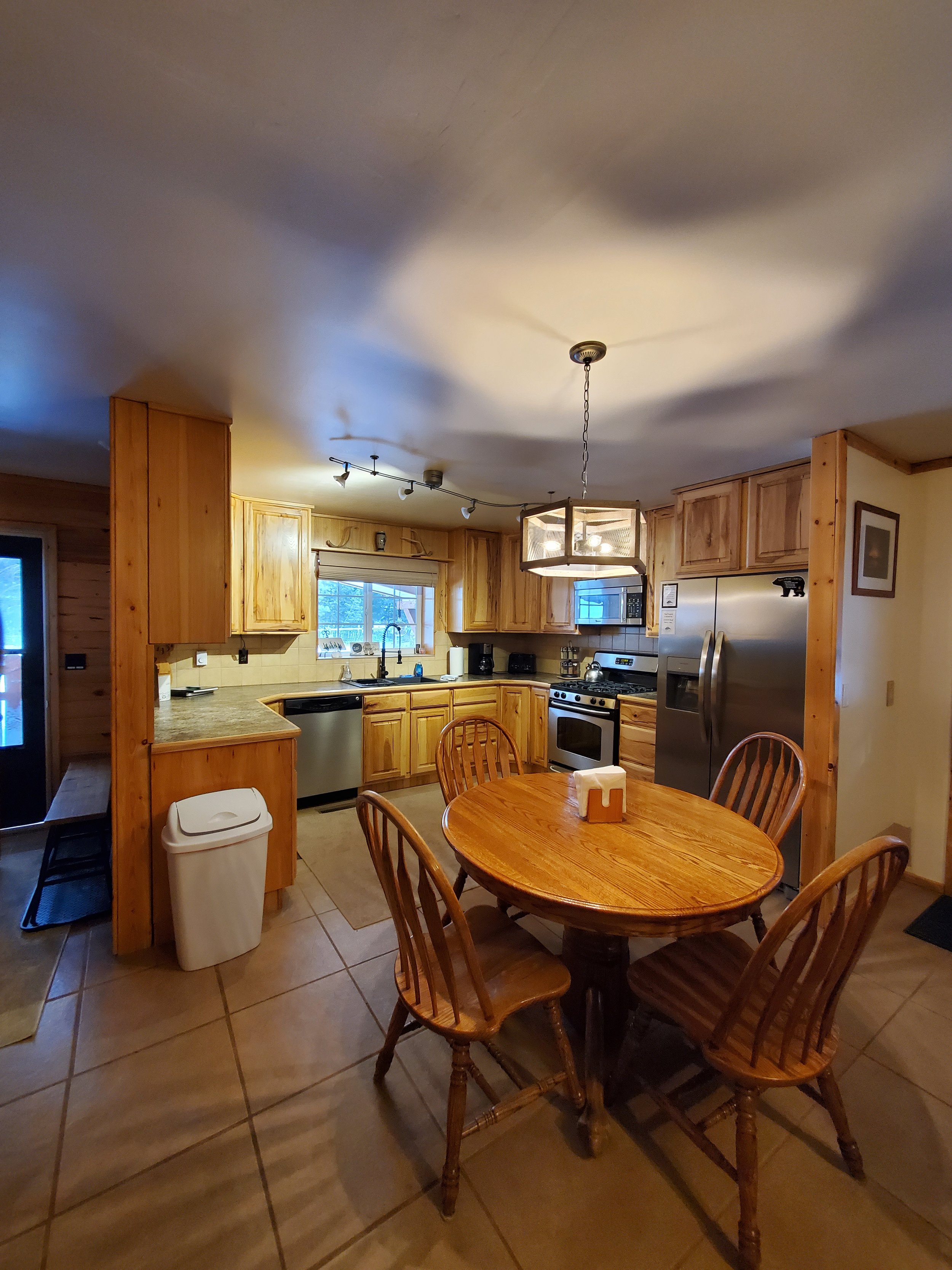 Kitchen/Dining