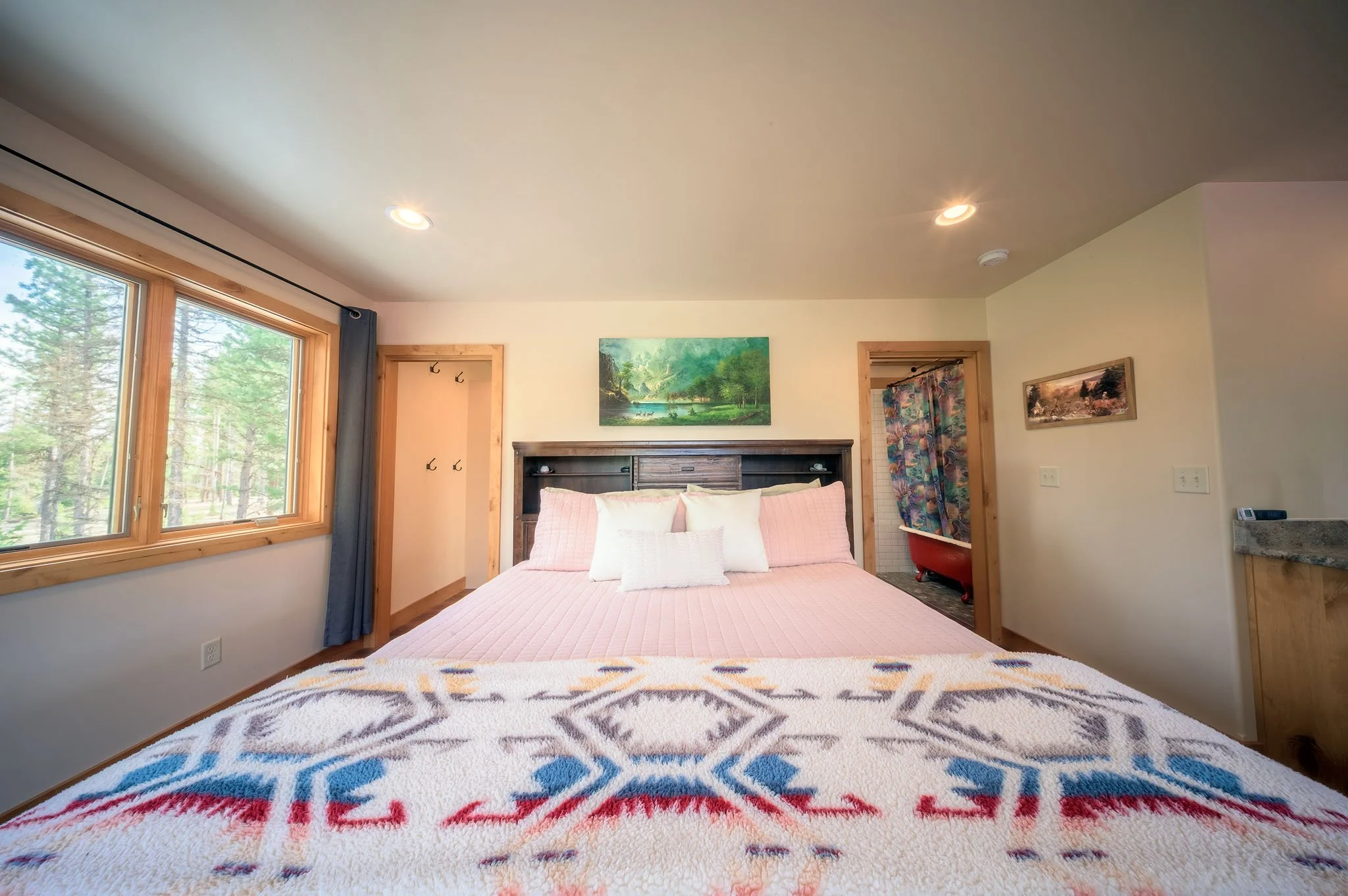 Katie-Cabin-39.jpg