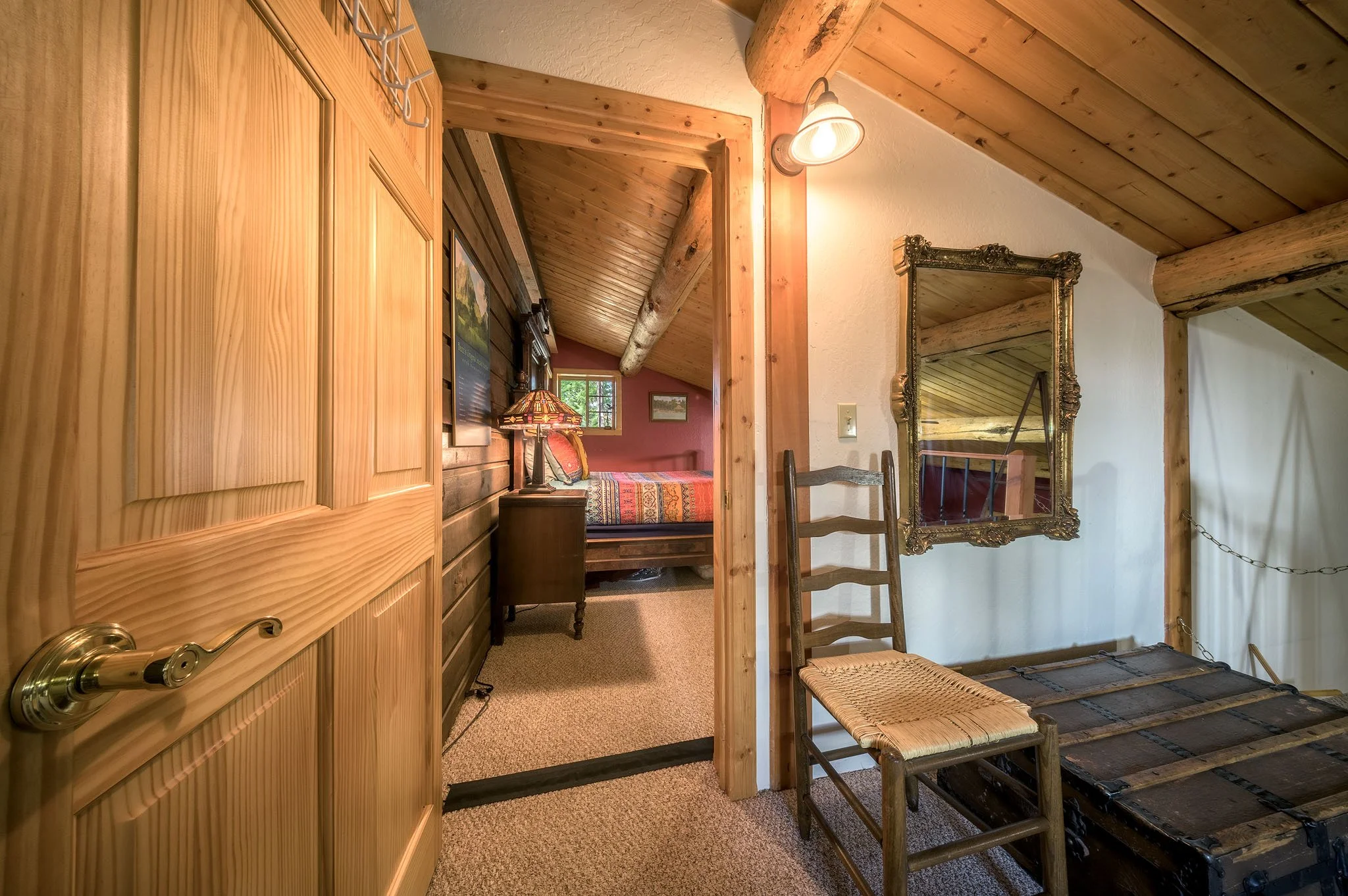 Katie-Cabin-30.jpg