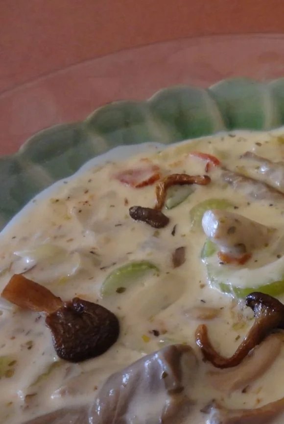 Mushroom and Garlic Chowder