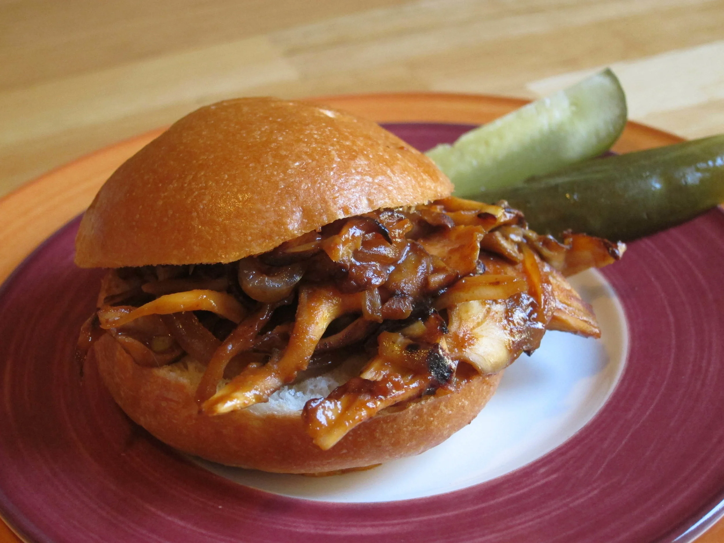 "Pulled" Maitake BBQ Sliders