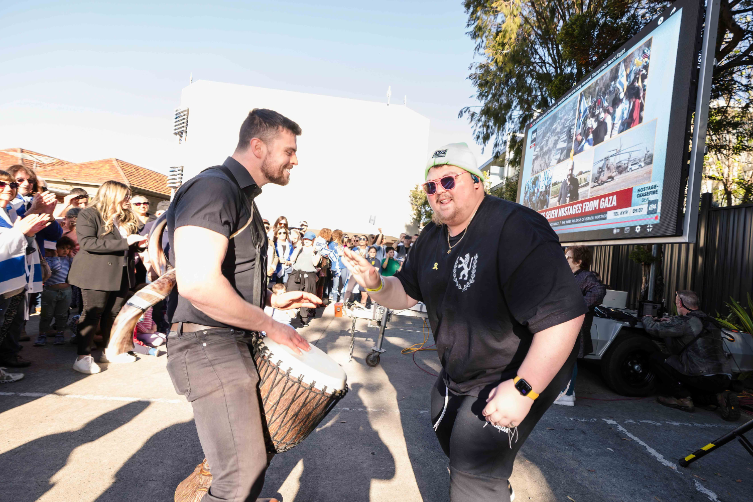 Hostage Release Gathering (2).png