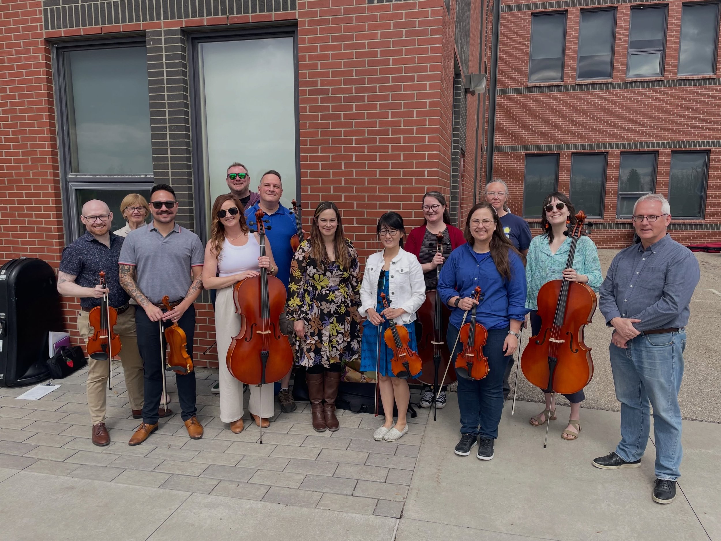 My Cello Journey: From Green Strings to Blue Strings 🎻💙💚

This is your friendly reminder that it&rsquo;s okay to be new at something! 🙌

This year, I performed my final concert with the Blue Strings group at Webber Academy through Westwinds Music