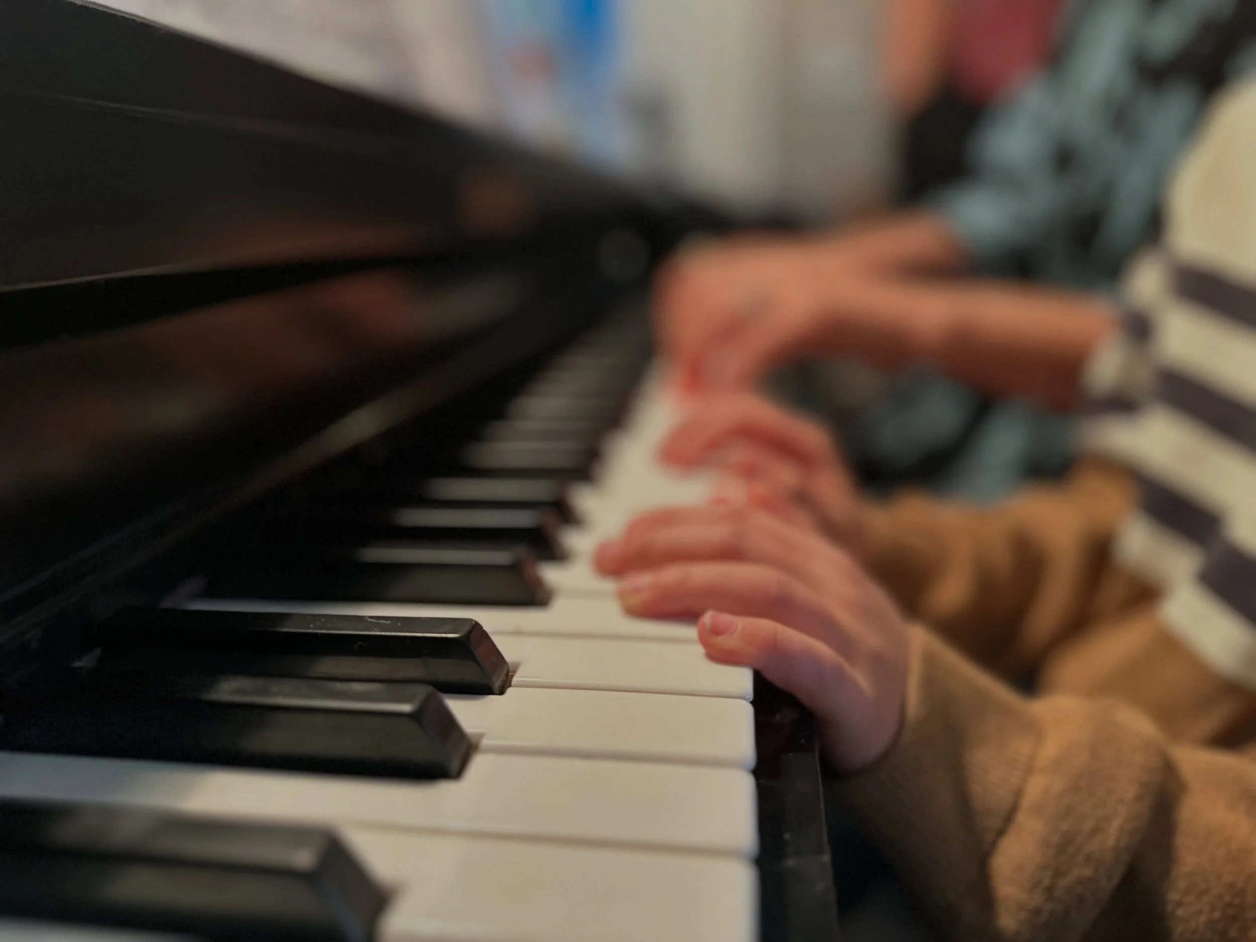 &ldquo;Music is the universal language of the soul, connecting hearts across generations.&rdquo; ✨🎹

One of my favourite moments from this year&rsquo;s recital season was capturing this photo of a grandson and his grandma performing together at thei
