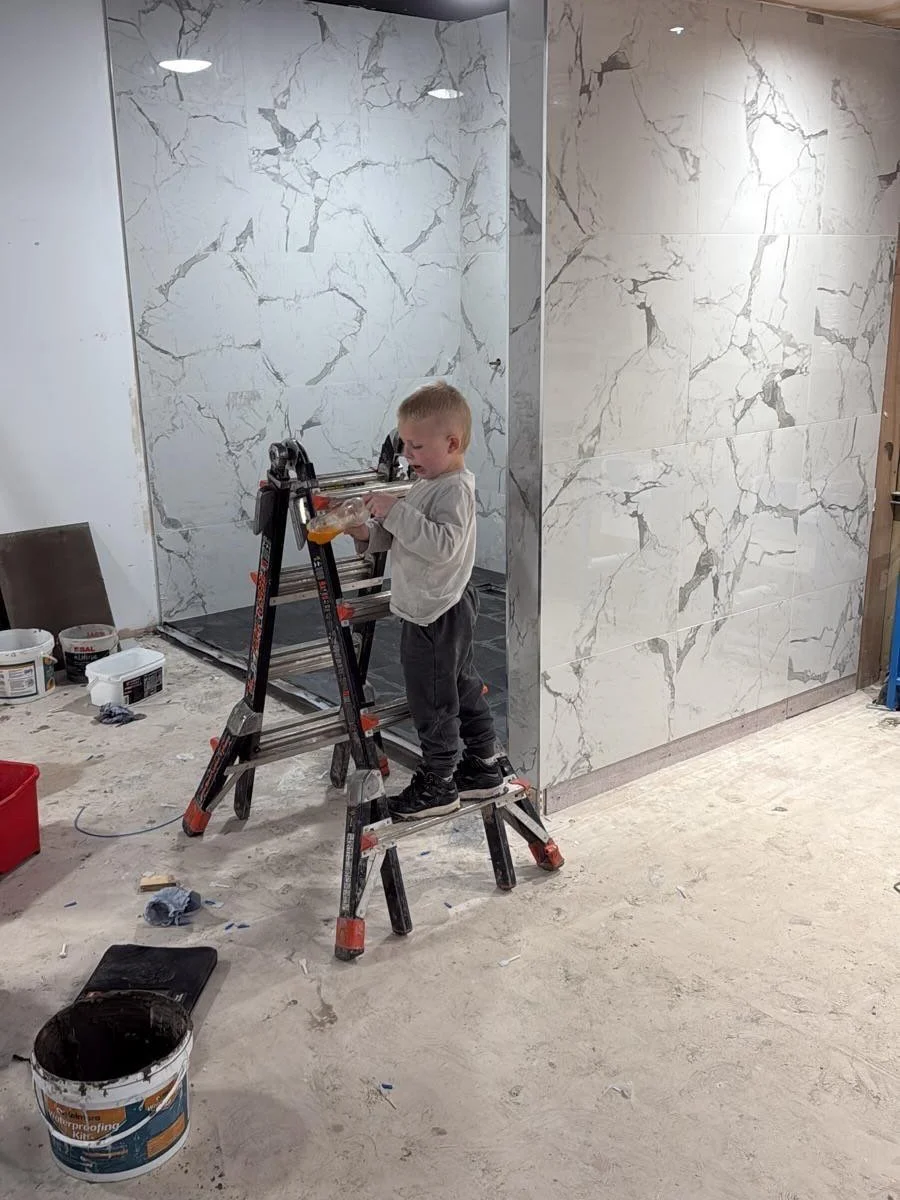 Full bathroom fit-out for a new local gym.
Large format tiling, full prep and waterproofing - all finished to a high standard.
With a bit of help from my youngest apprentice along the way 👶🔨

#Tiling #GymFitOut #Norfolk #NorfolkBuilder