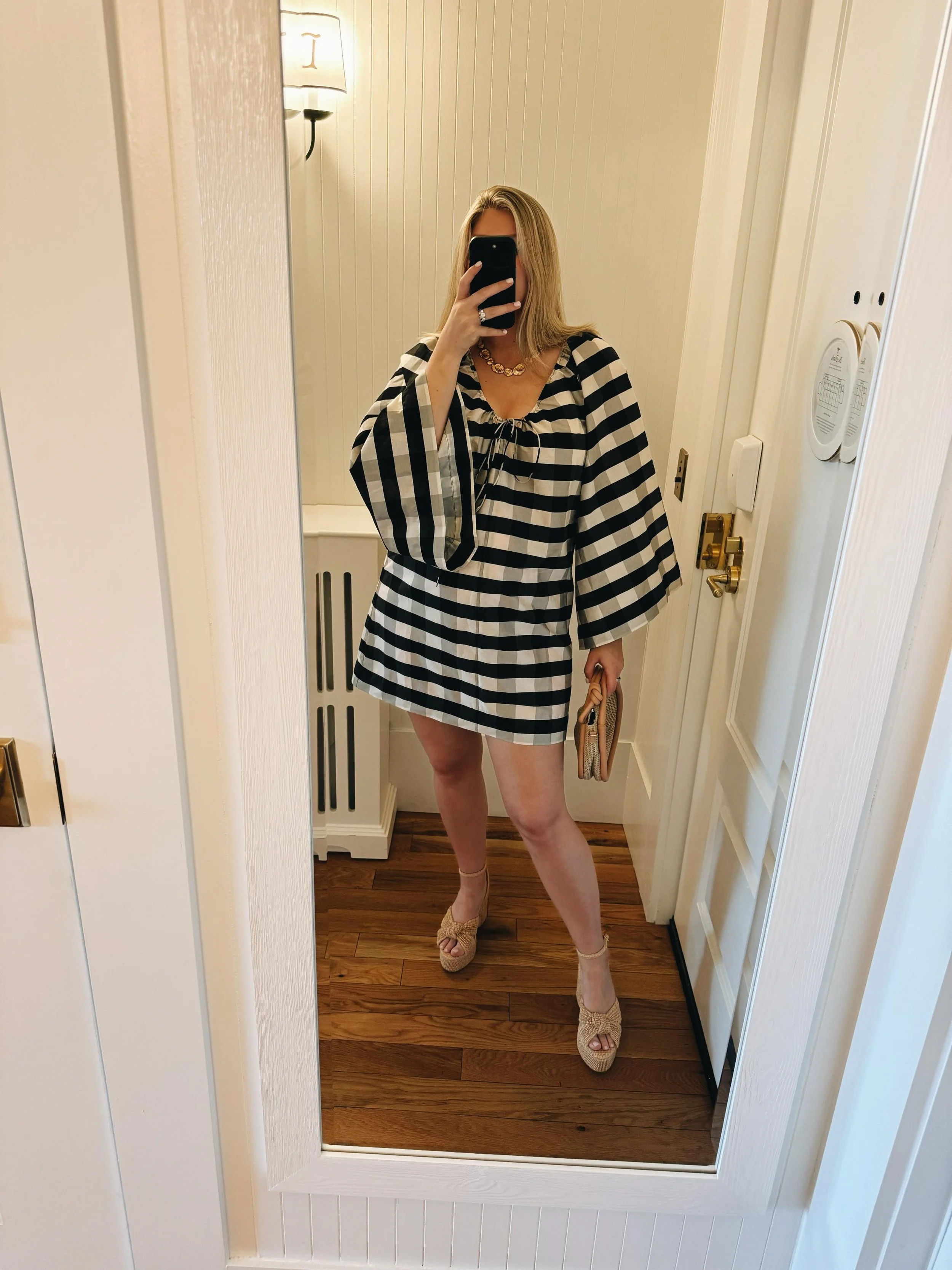 The most incredible stay at the @dunlinauberge 🤰🌙

#dailystyle #dailystylebyannie #thedunlin #thedunlinauberge #everydaystyle