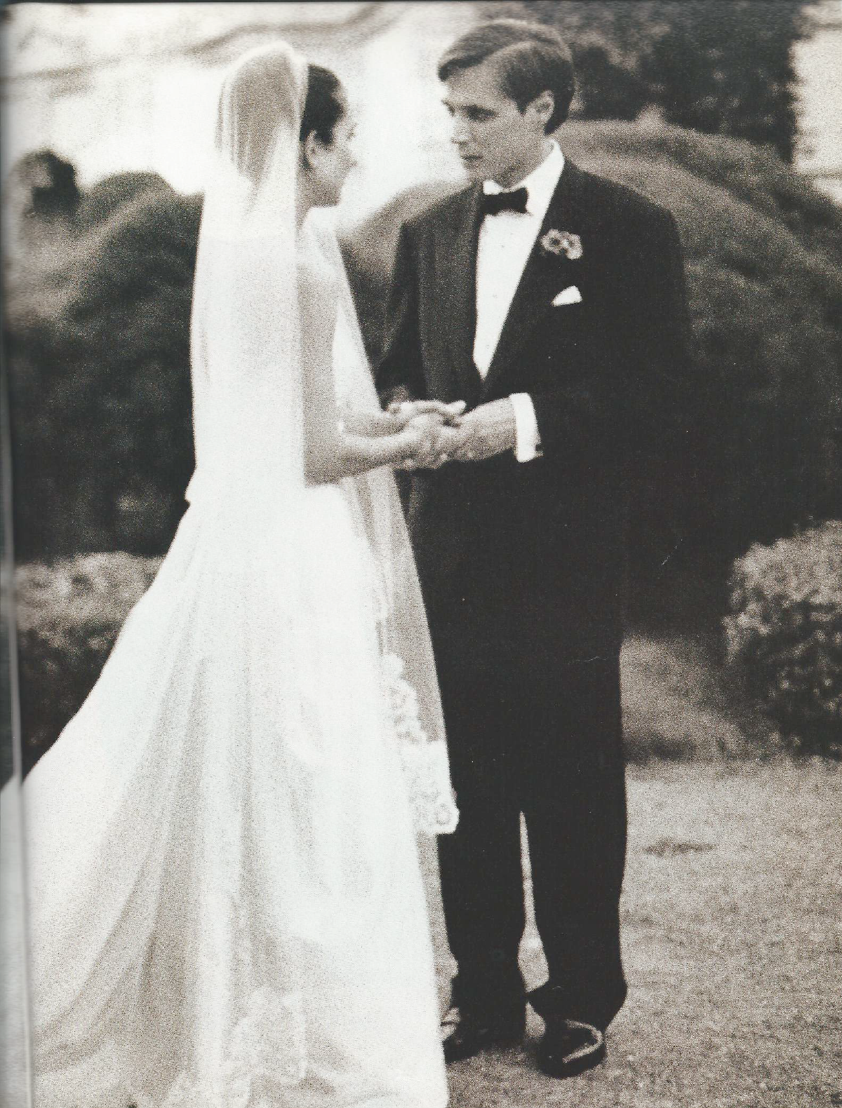 martha-stewart-wedding-Winter2001-3.png