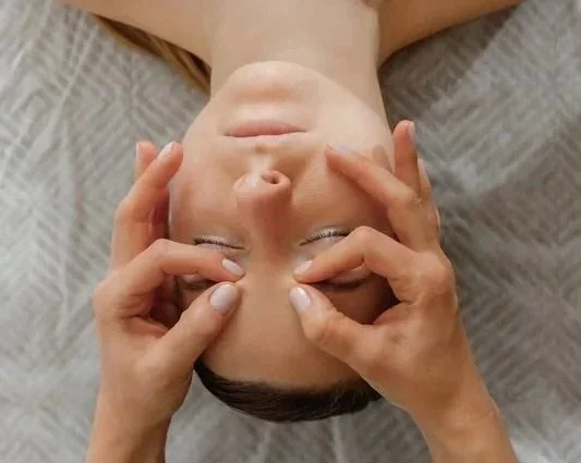 Mini Reset Lymphatic Facial – 30 min