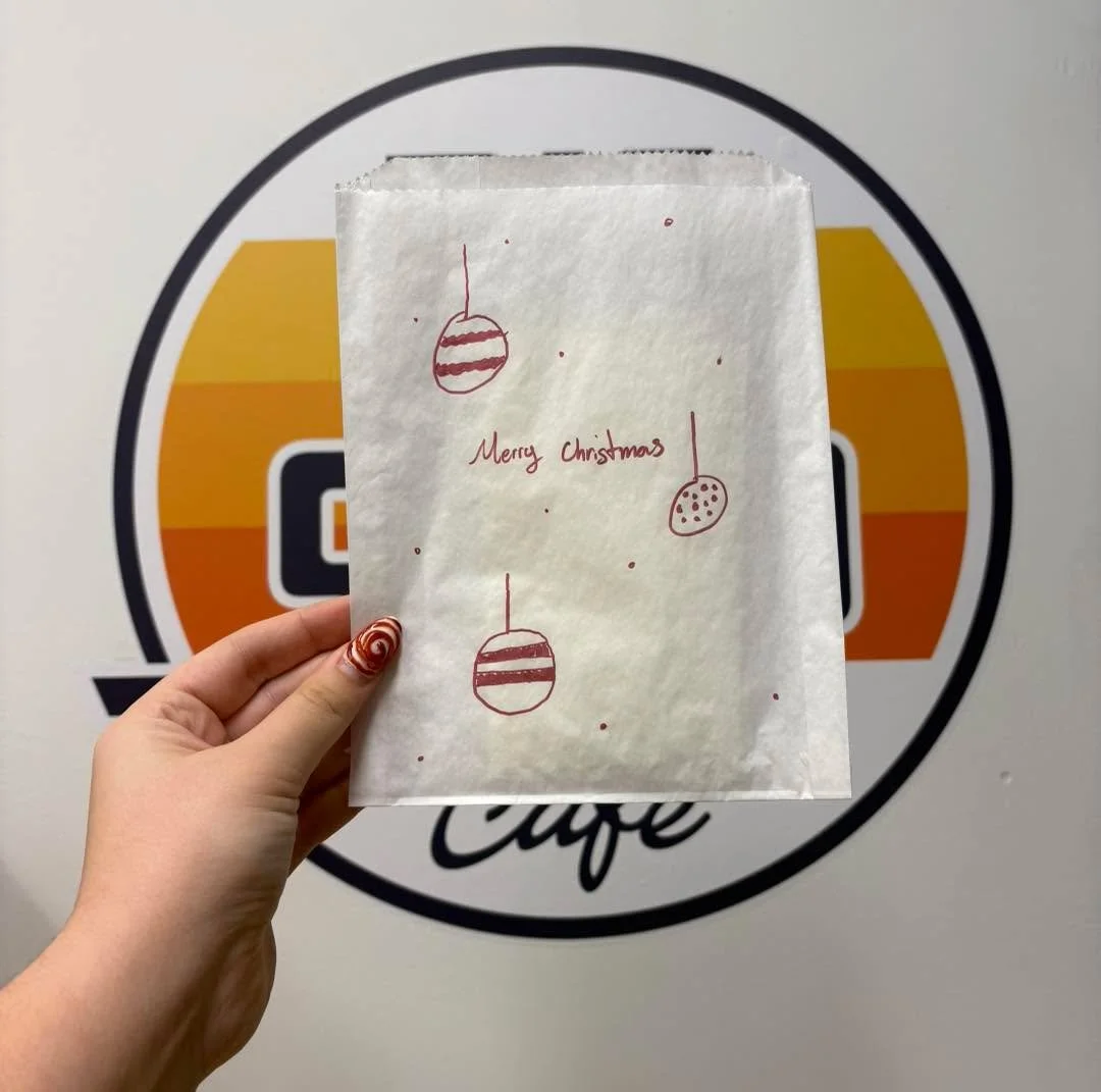 With Jack Frost nipping, the Pit Stop Cafe remains open! Serving heartfelt notes and funny quips alongside our hot and yummy lunches. 🥪