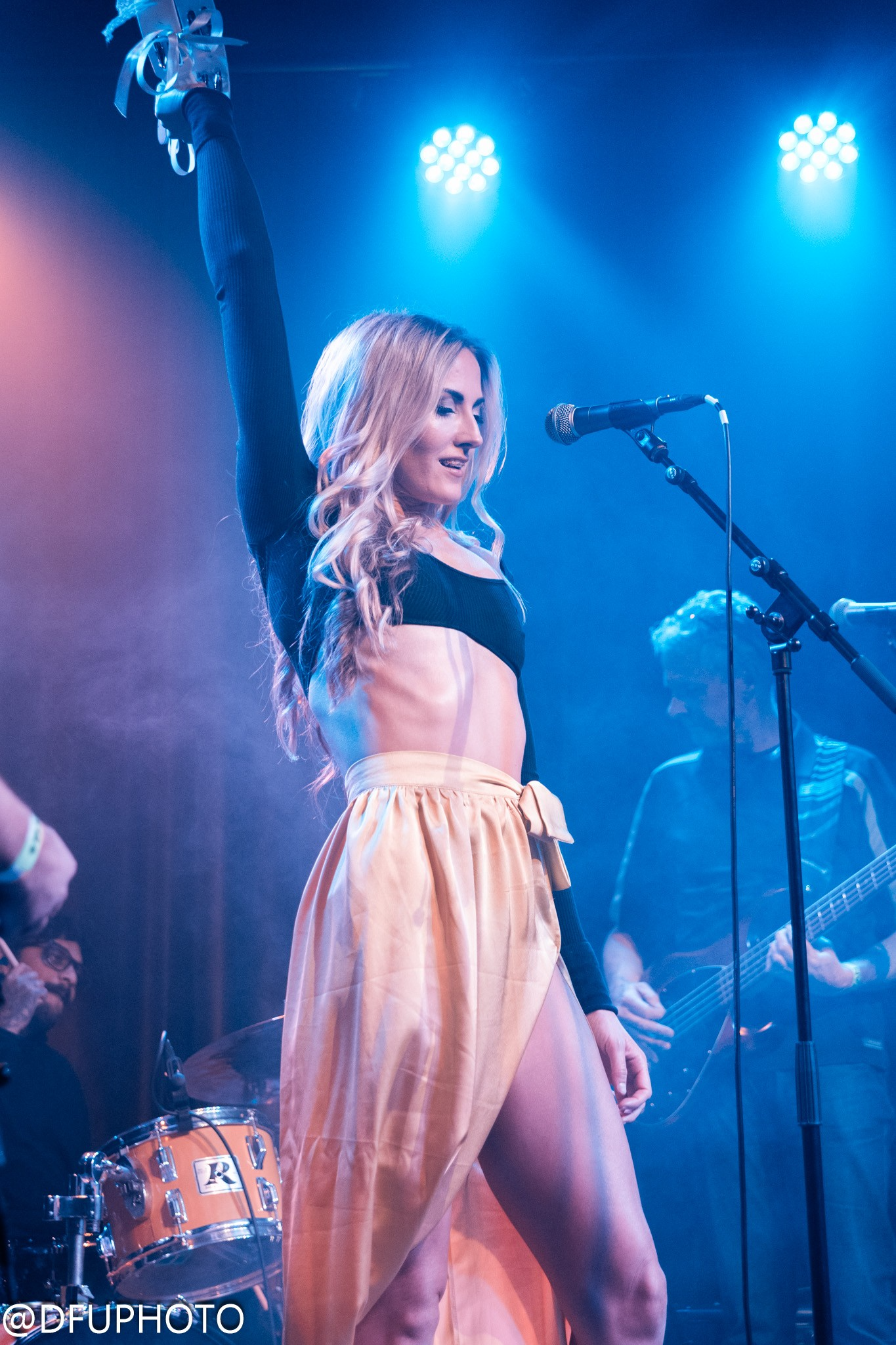 Live Music: Sophie Dodson