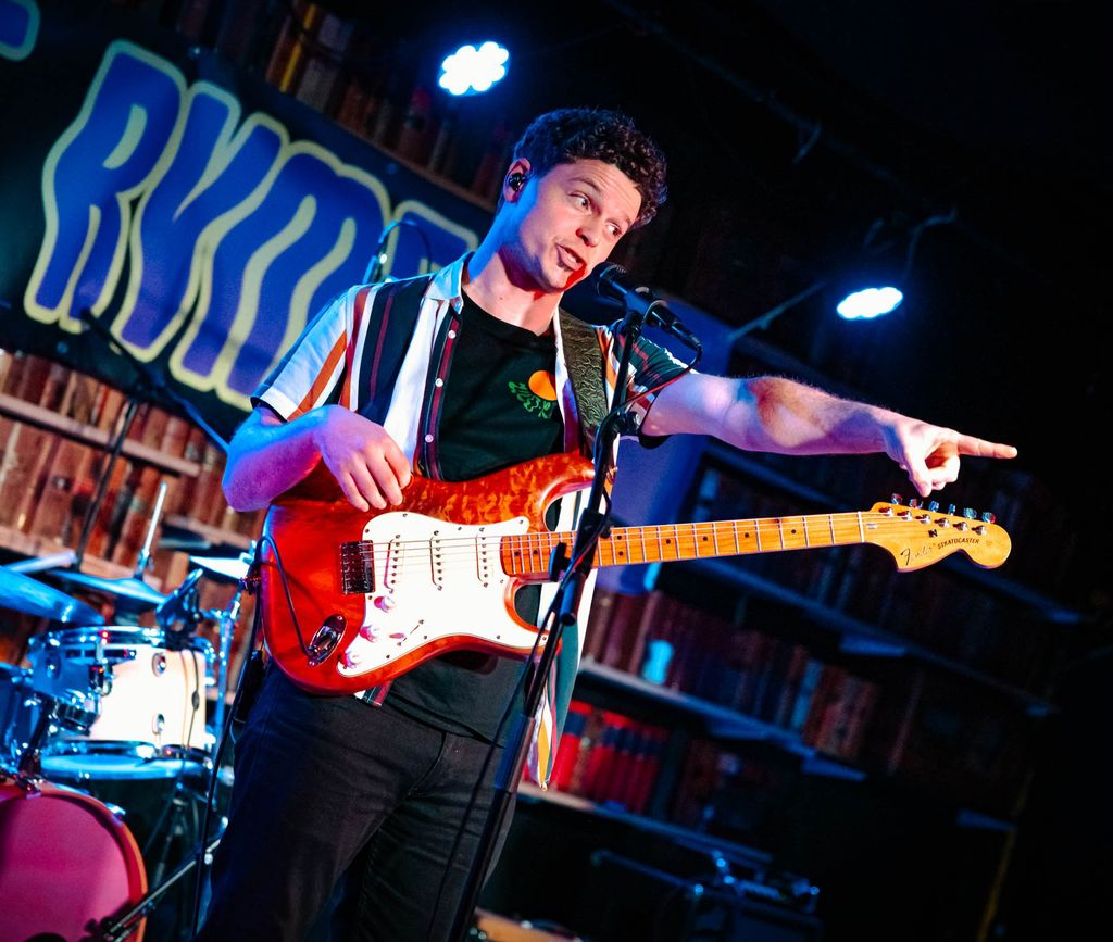 Live Music: Edwin Judd
