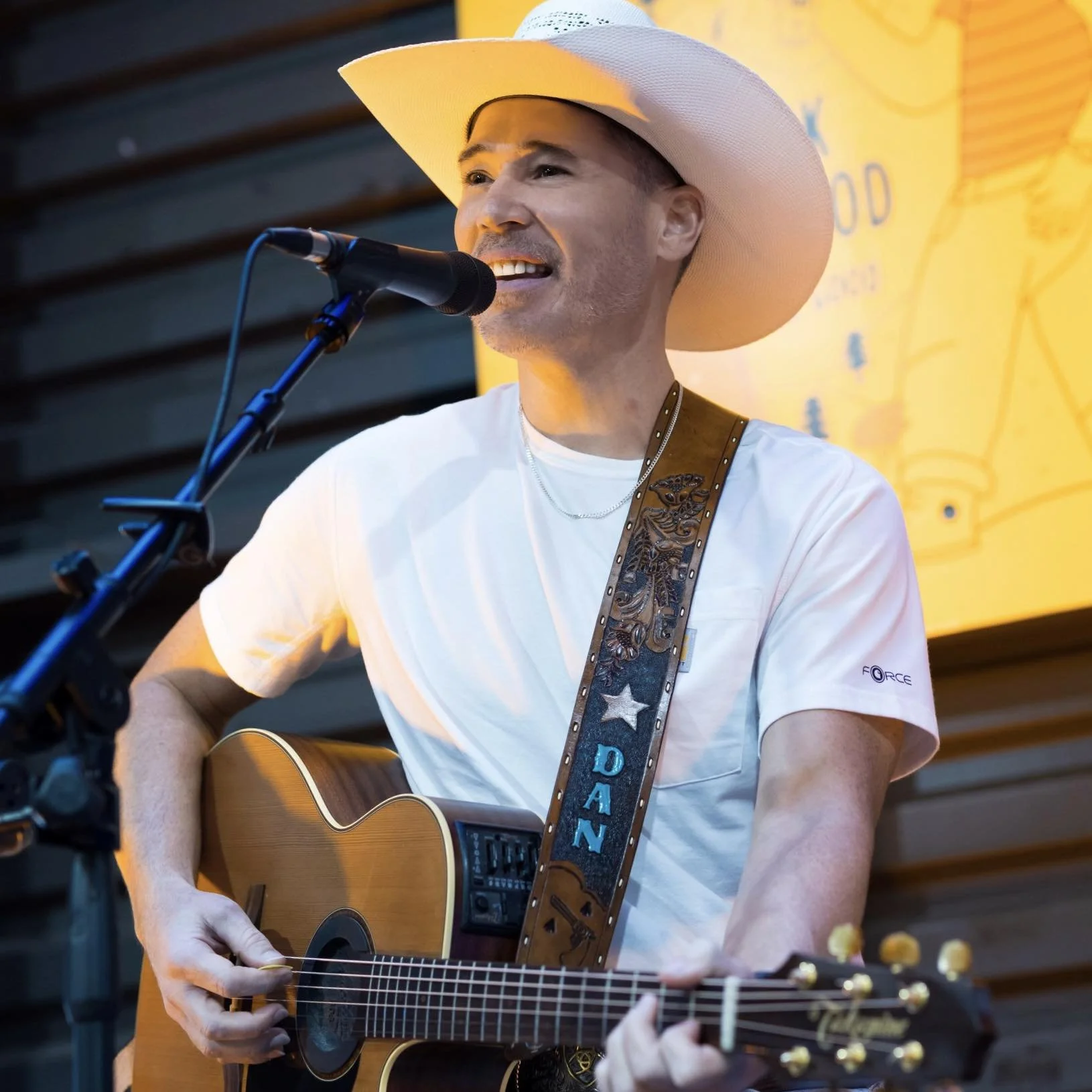 Live Music: Dan McIntyre