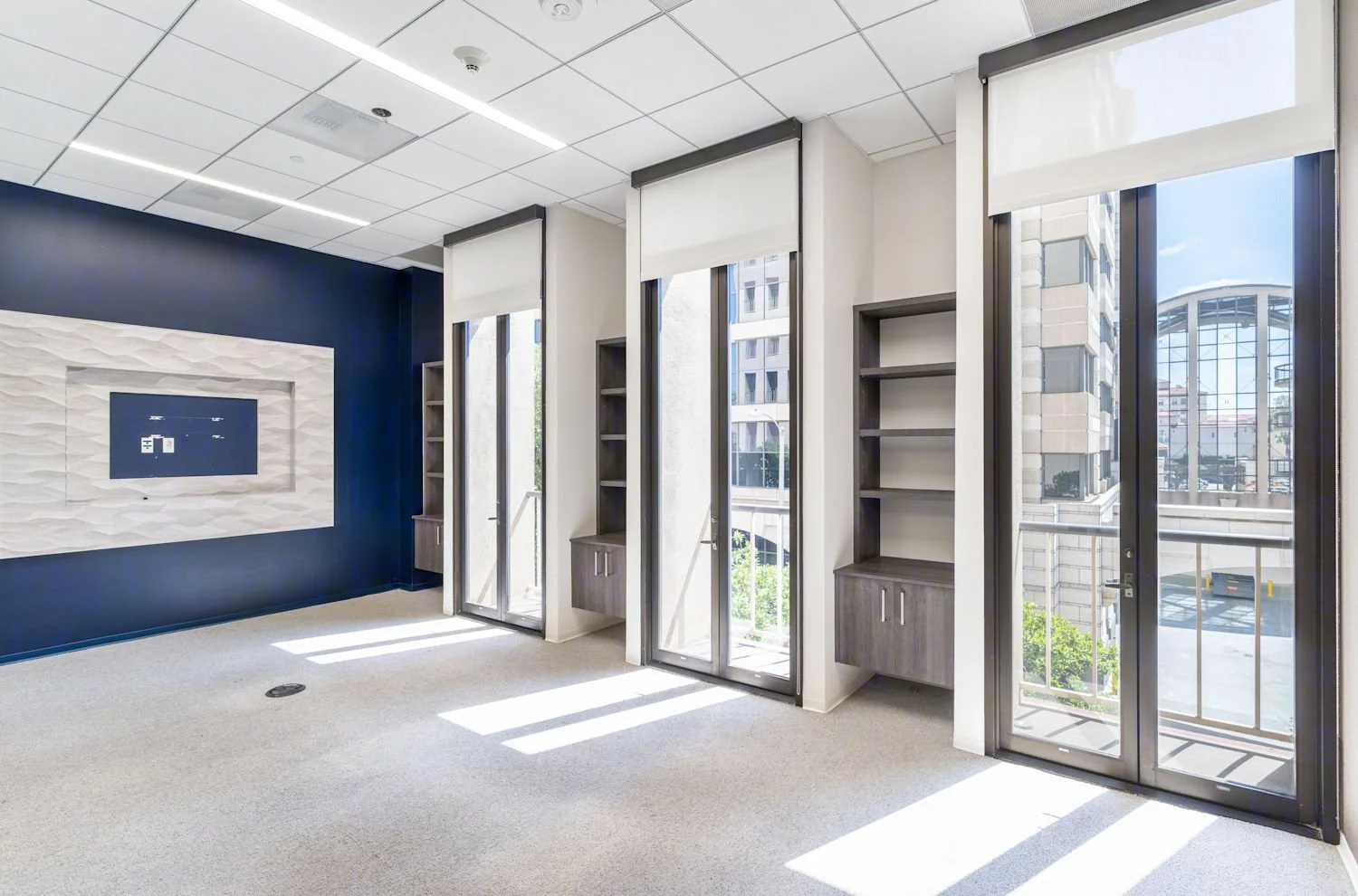 Suite 260