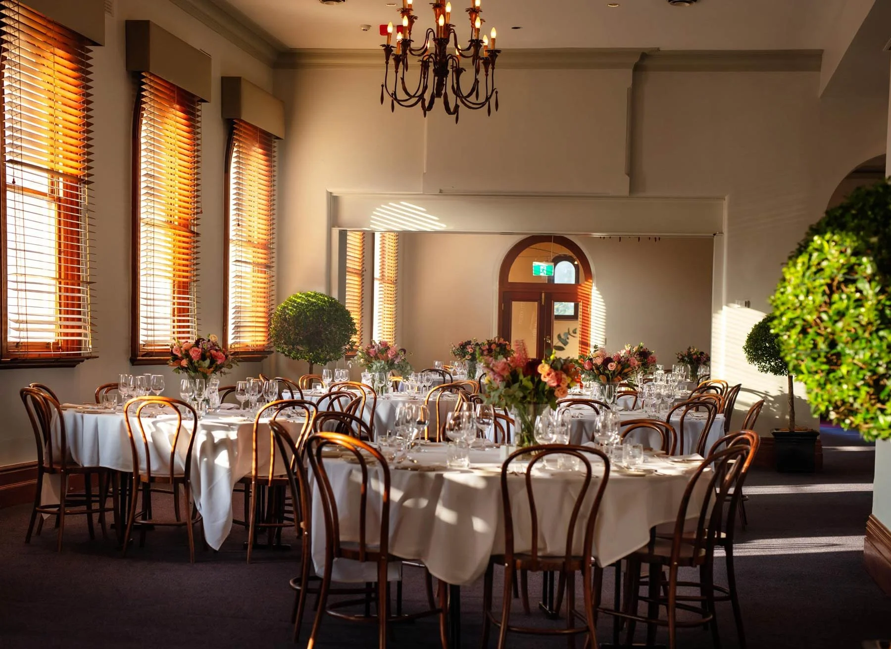 Customs-House-Hotel-Customs-Hall-.jpg