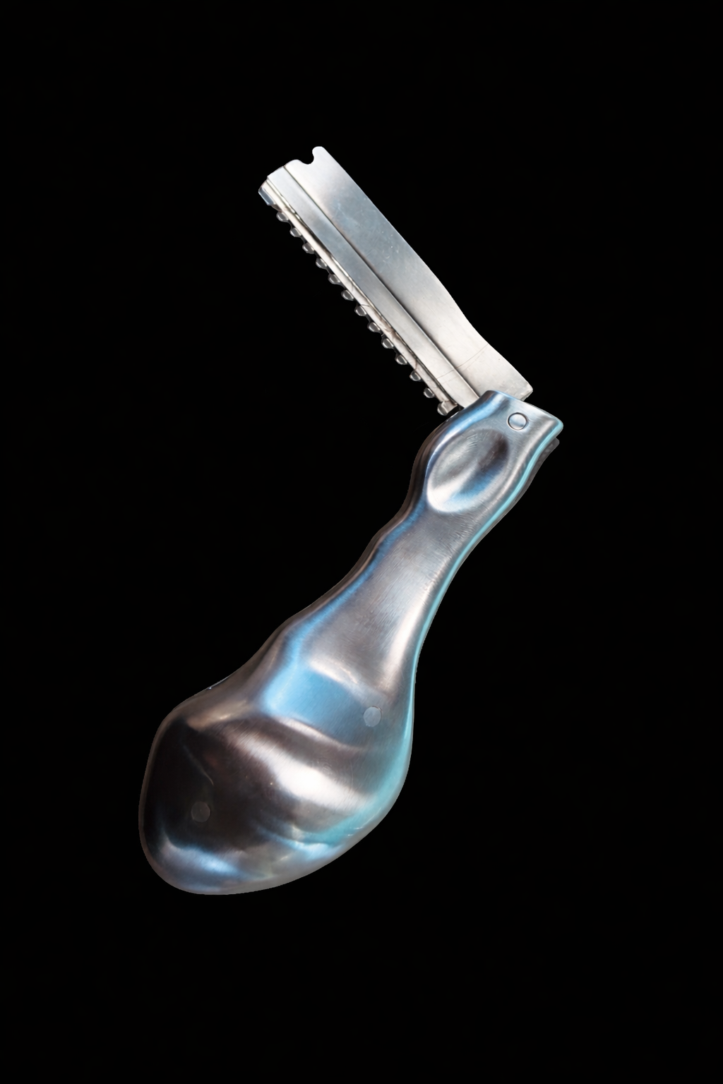 The Mighty Detailer Razor