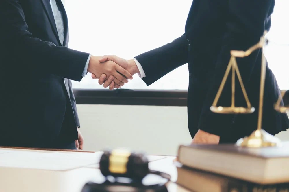 Do I Need a Lawyer? 3 Benefits of Hiring an Experienced Attorney