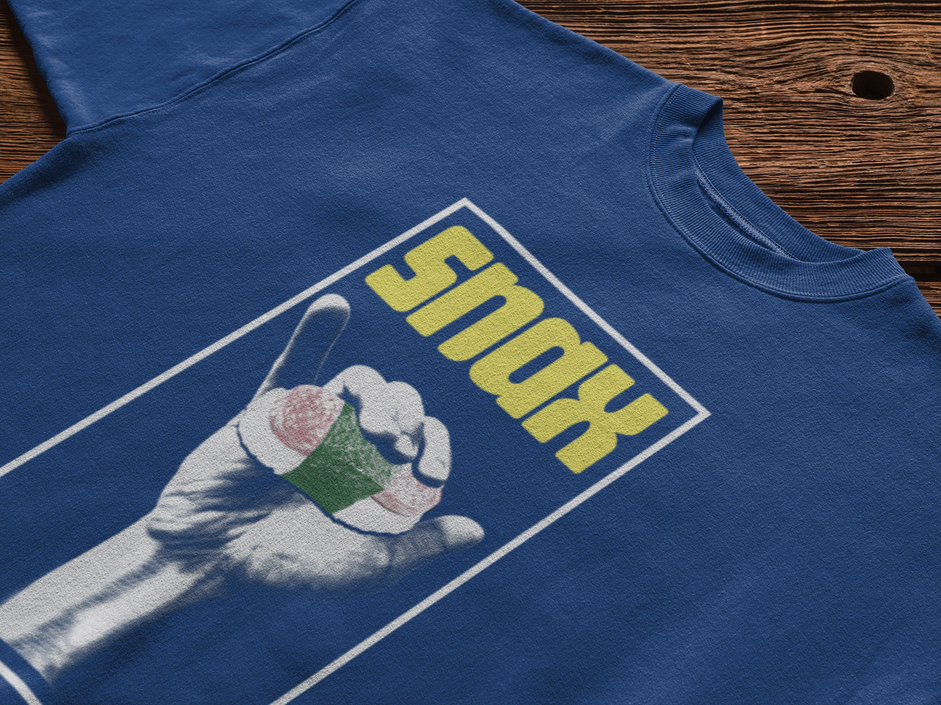 t-shirt-mockup-over-a-wooden-surface-10282 (1).png