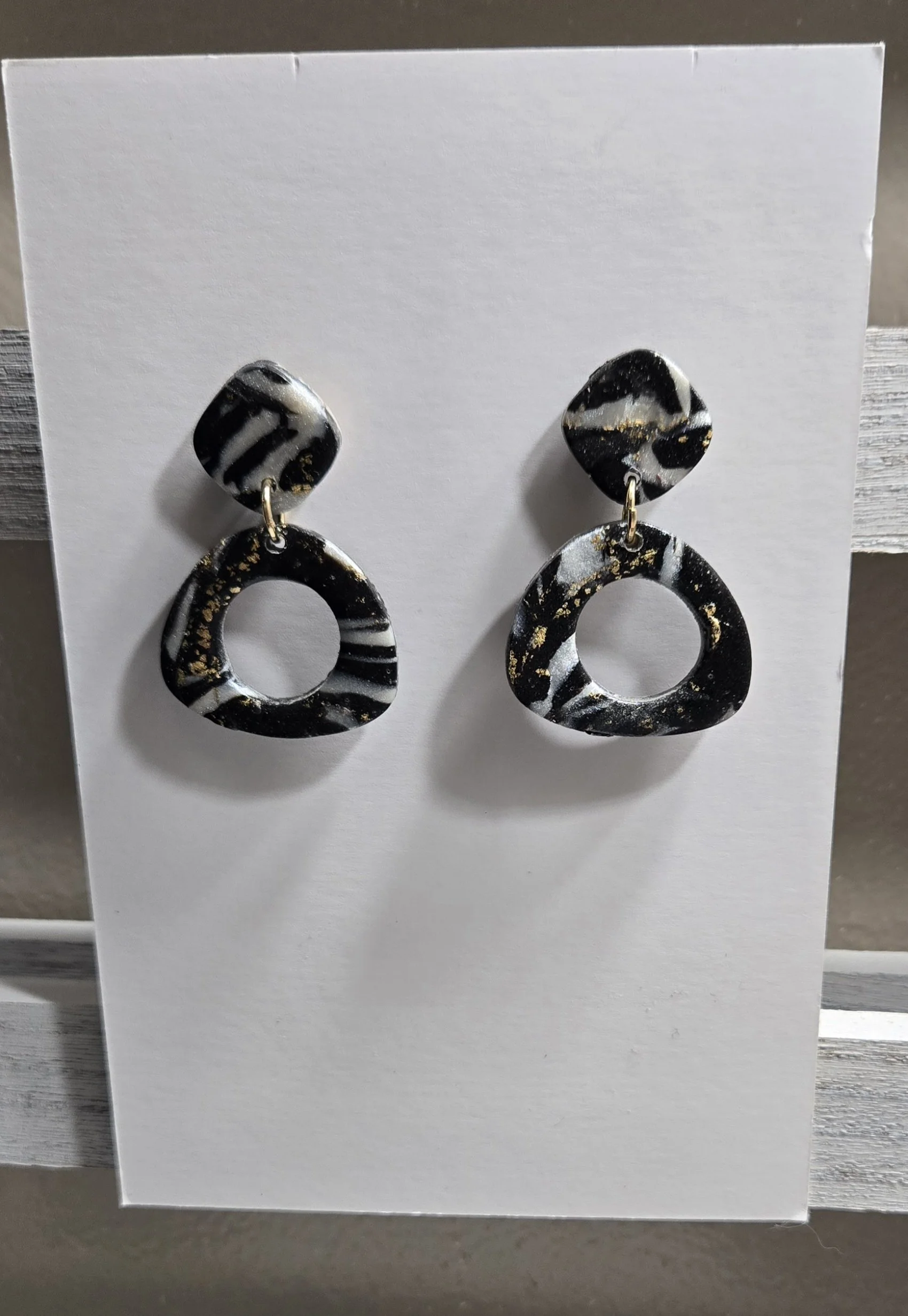 Black Marble Triangle