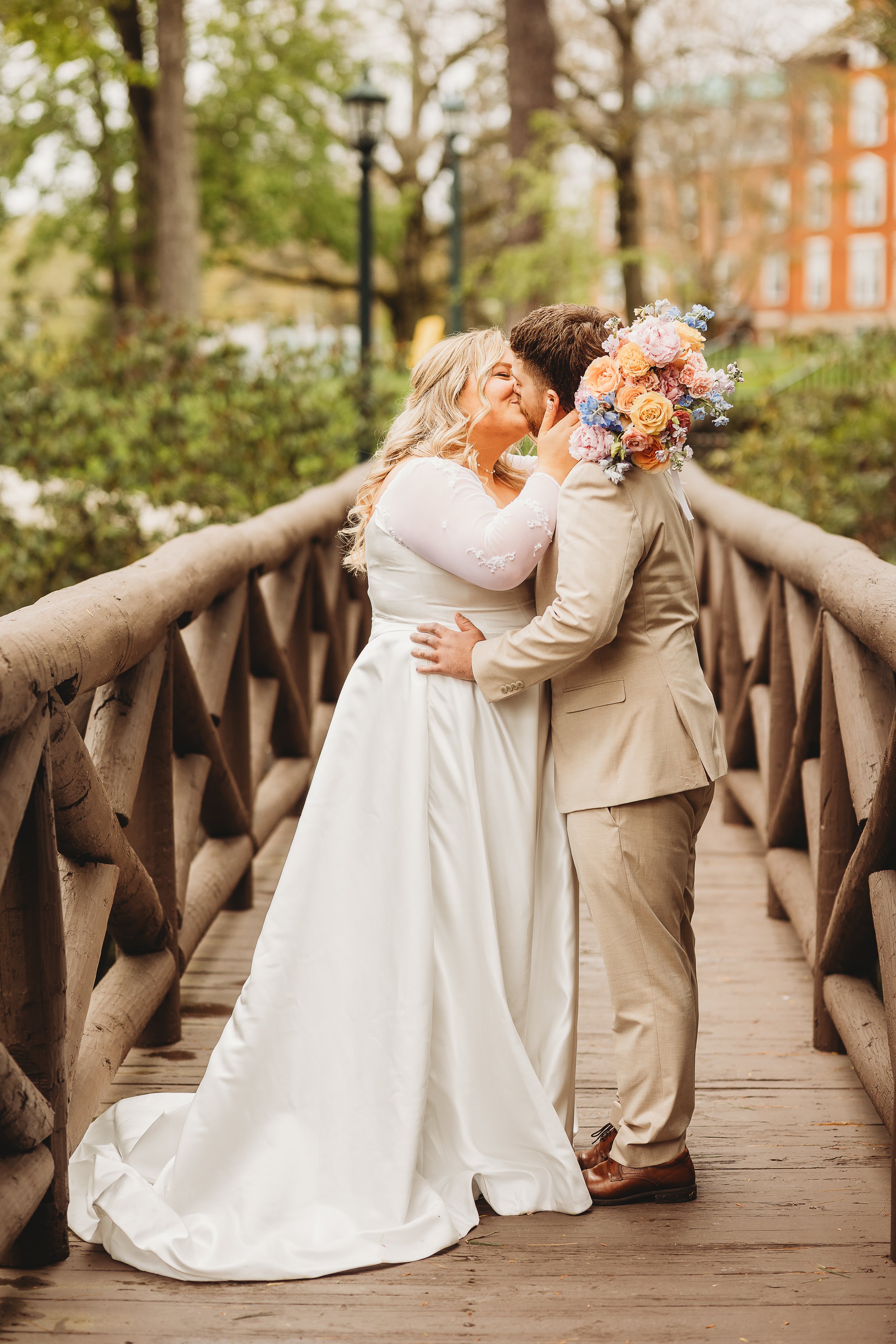 Mr.&Mrs.Weaver-0751.jpg