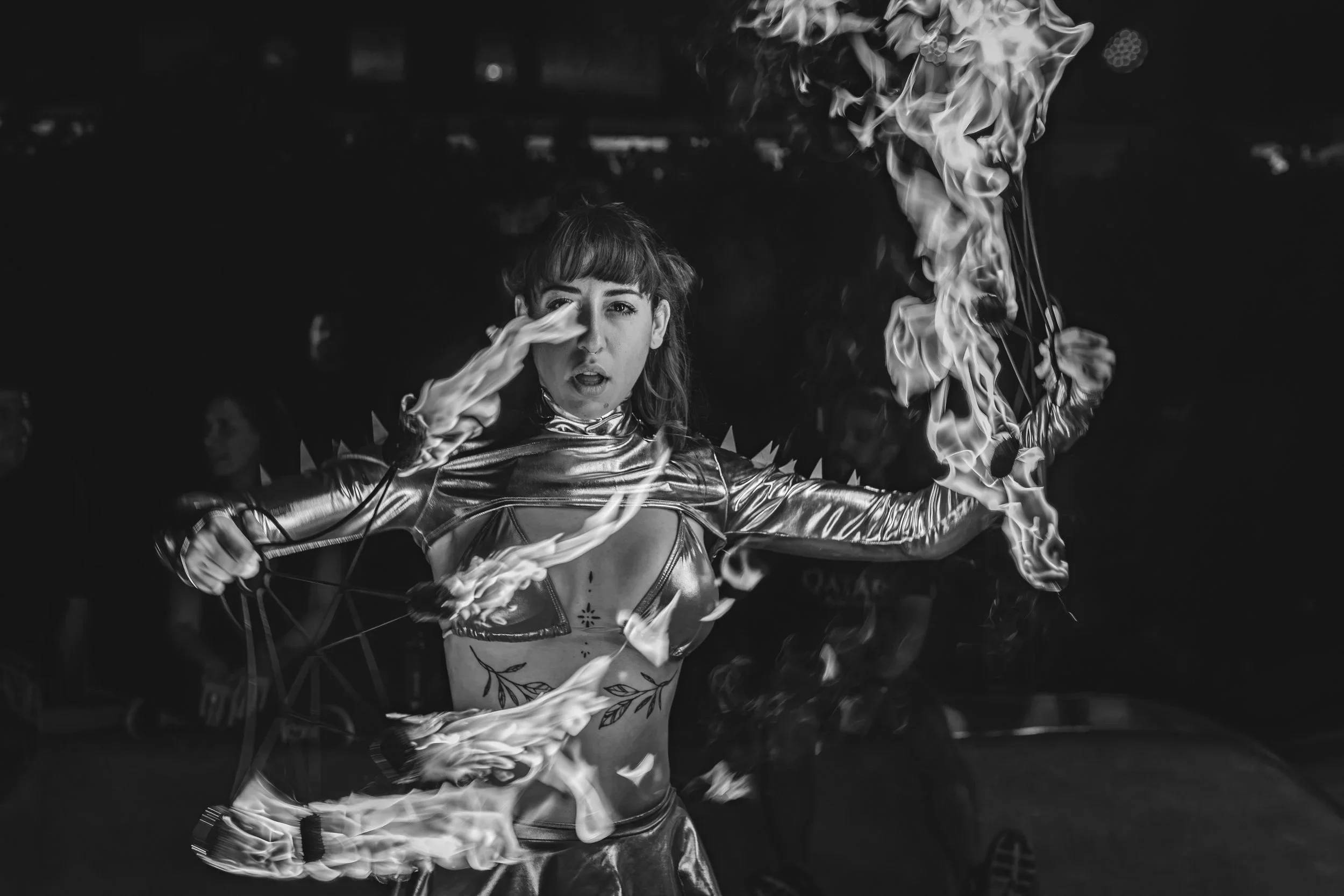 Black & White Performances