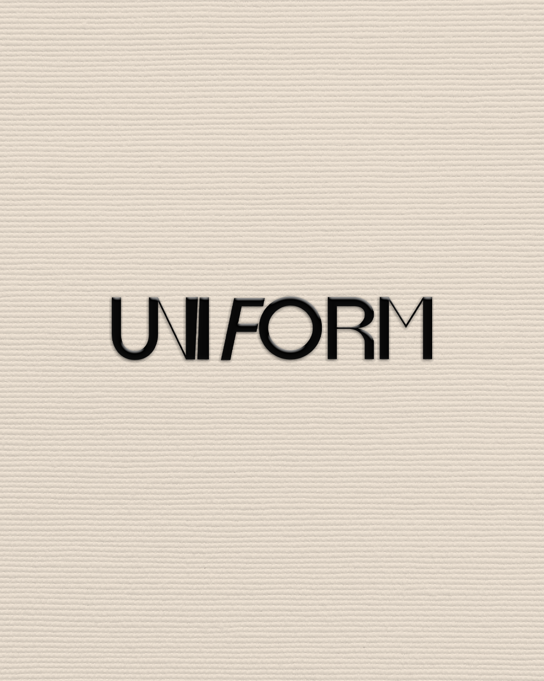 LOGO "UNIFORM" avec une partie du mot masquée par une ligne noire.