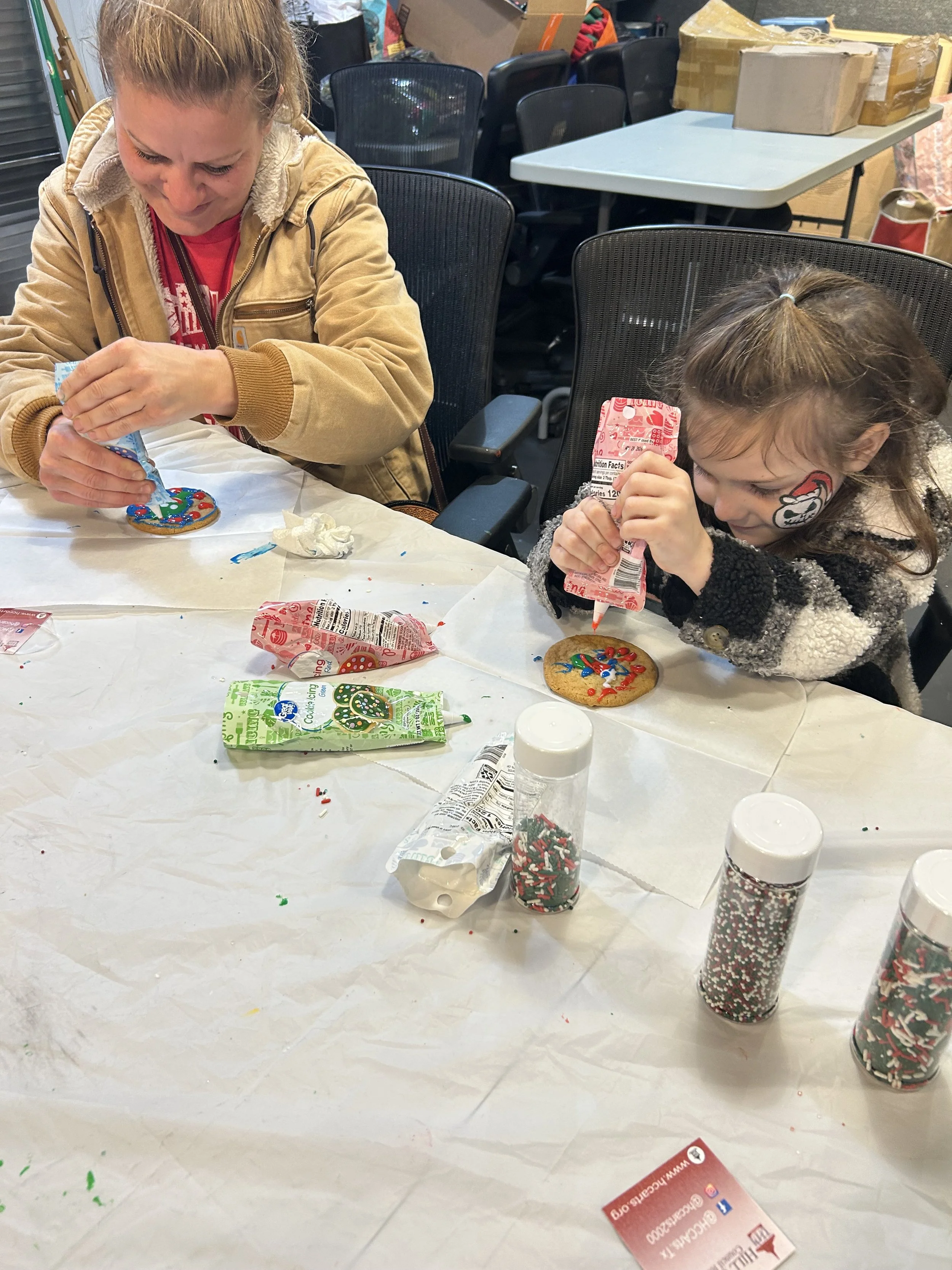 Dickens-on-Main HEB Children's Crafts