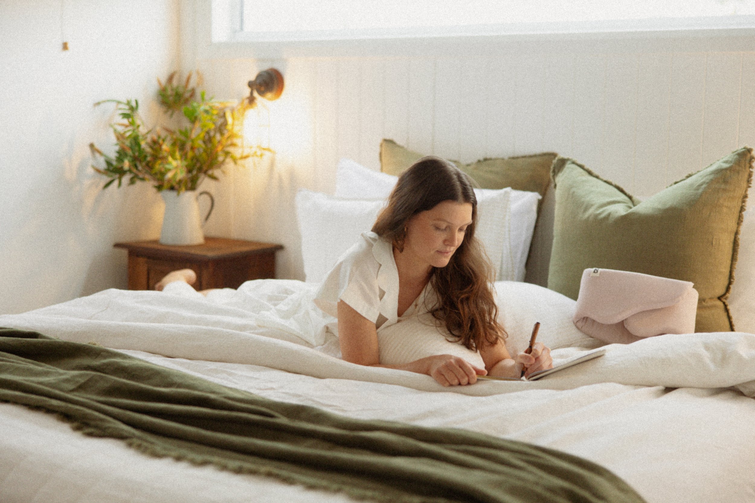 BR-Sleep-WE-MET-IN-JUNE-41 2.JPEG