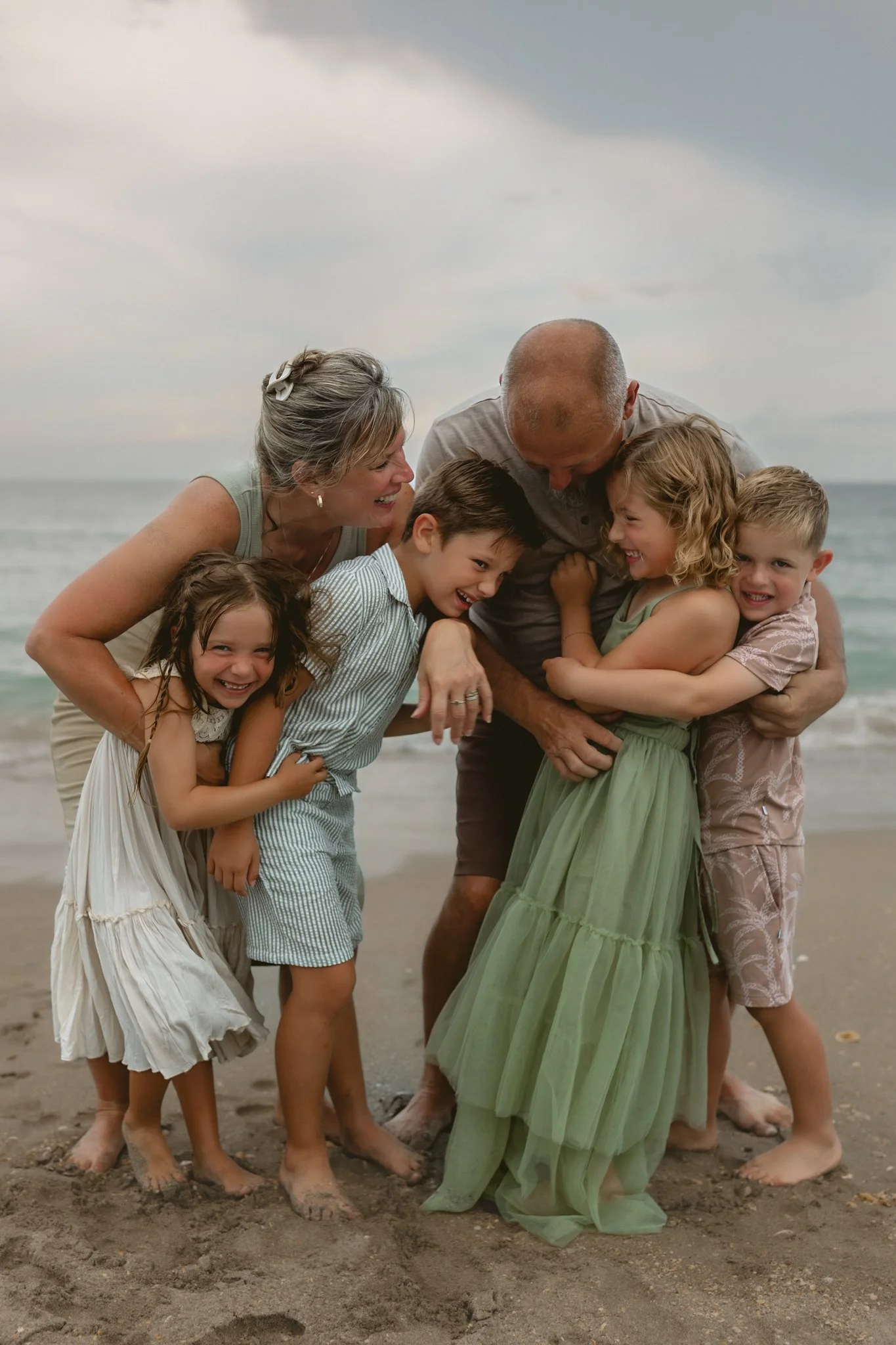 Extended Family Sessions: Why It's a Must for Every Family Vacation