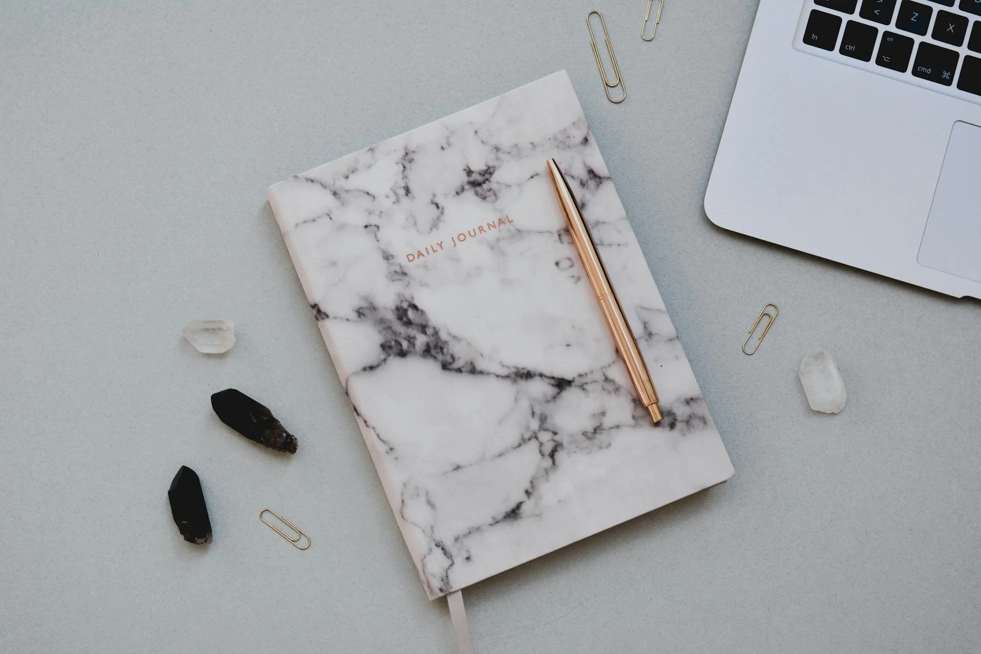 Signs You Are Carrying More Than You Realize: The Invisible Weight of High Functioning Anxiety ✨