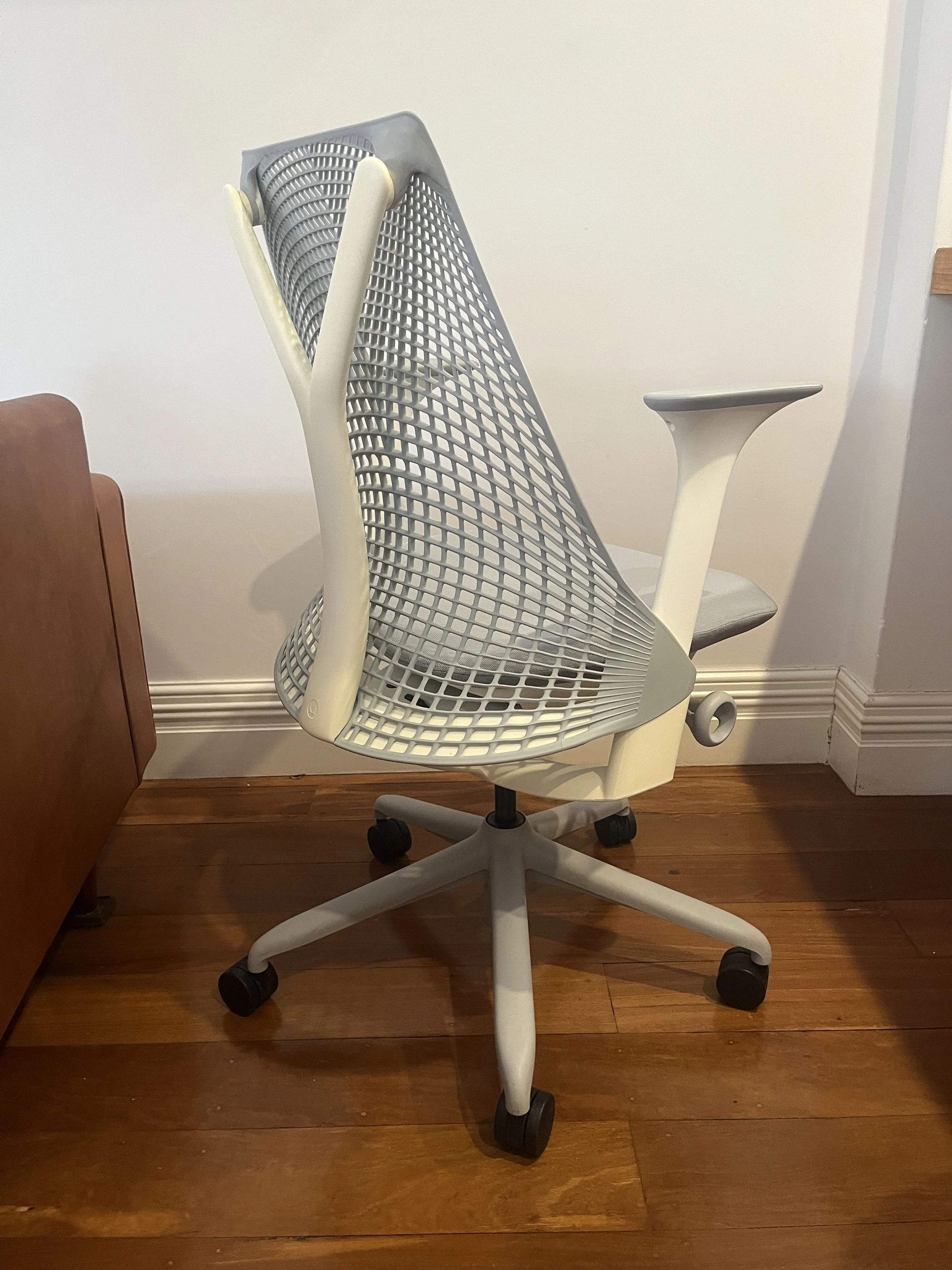 Herman Miller Sayl Ergonomic Office Chair with carpet castors.JPG