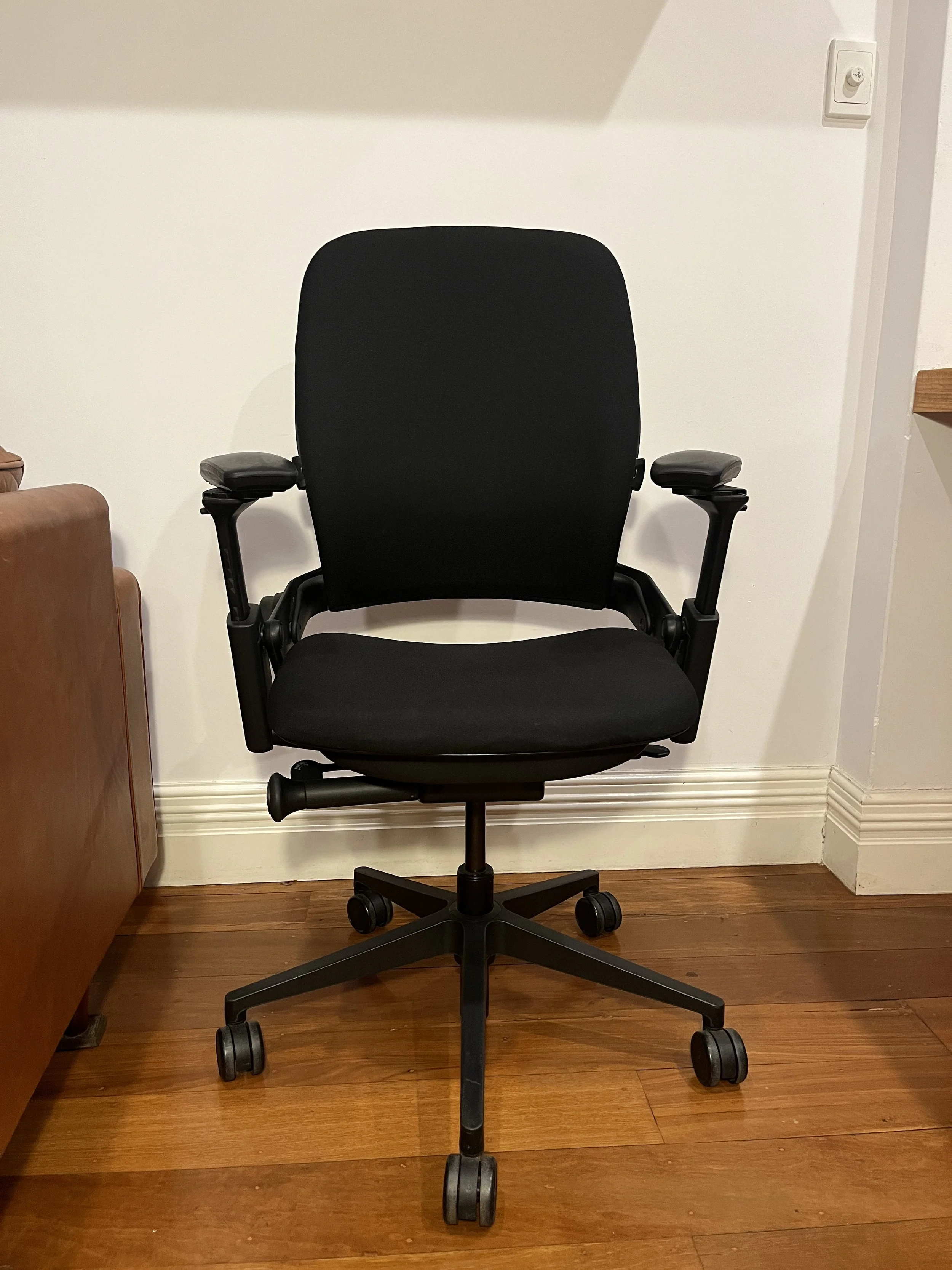 steelcase office chair perth.JPG
