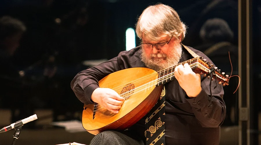 The Knights of the Lute