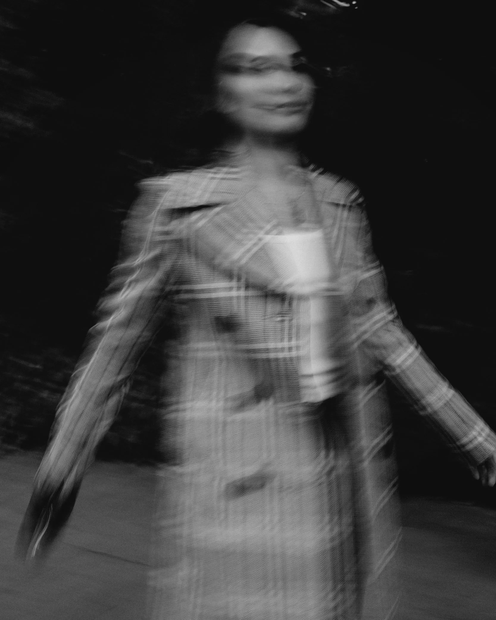 TEFI PESSOA x BURBERRY