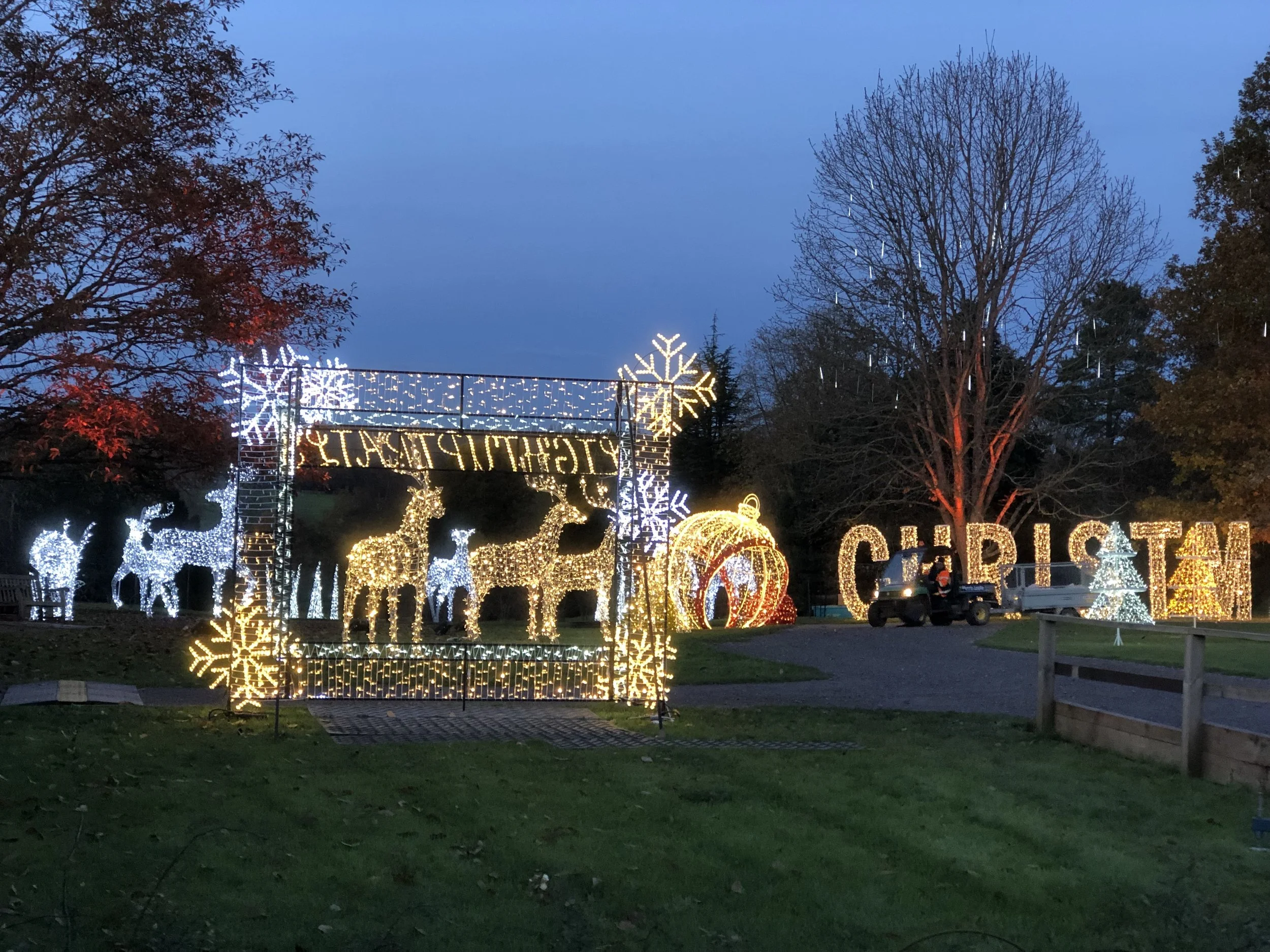 Artful Collective Christmas Exhibition Weekend - Hilliers Gardens Exhibition Centre