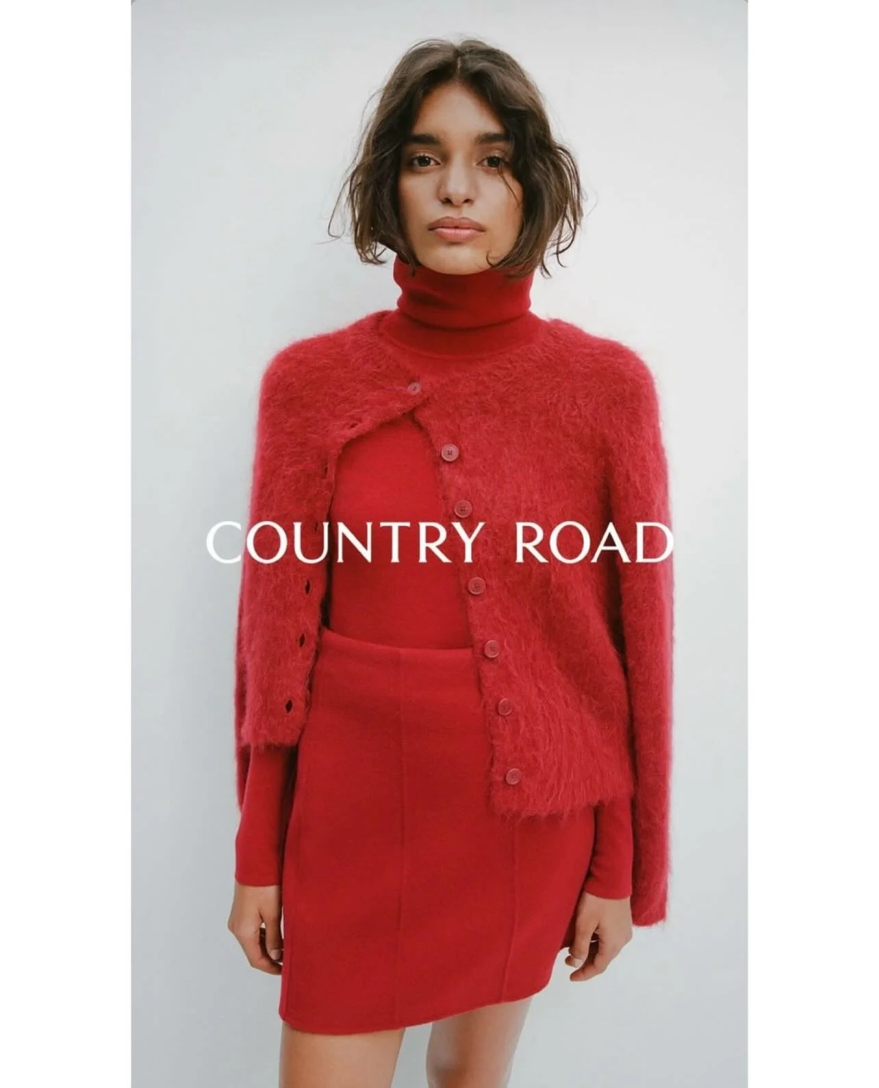 New @countryroad featuring @bianca_martinello 

Photo @ellielouisecoker 
Creative Direction @__rupert___ 
Styling @lisadiluvio 
Hair @lok_lau 
Makeup @julie.provis_makeupartist