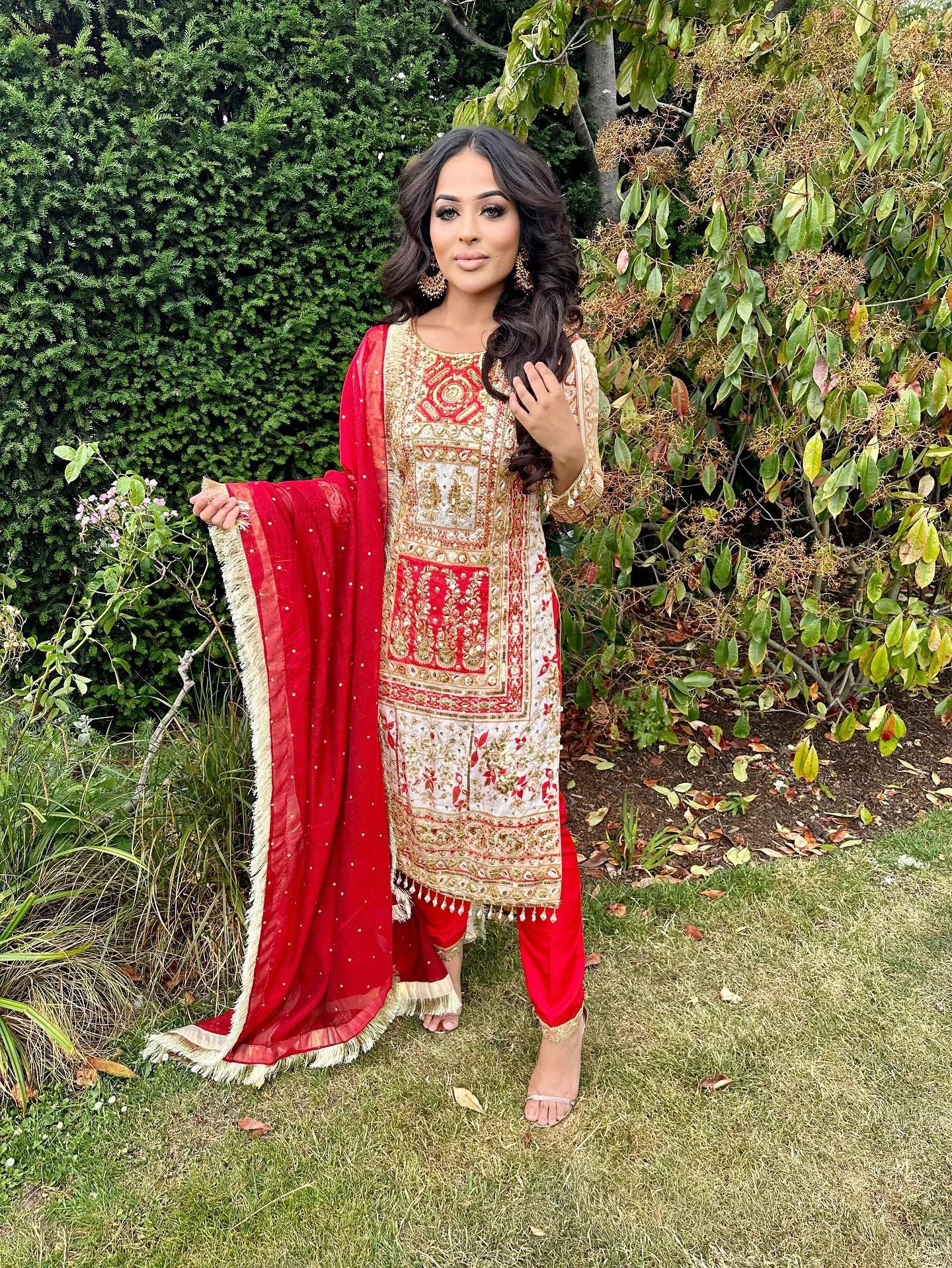 HARIS SHAKEEL 2 PEICE DUPATTA KAMEEZ SMALL