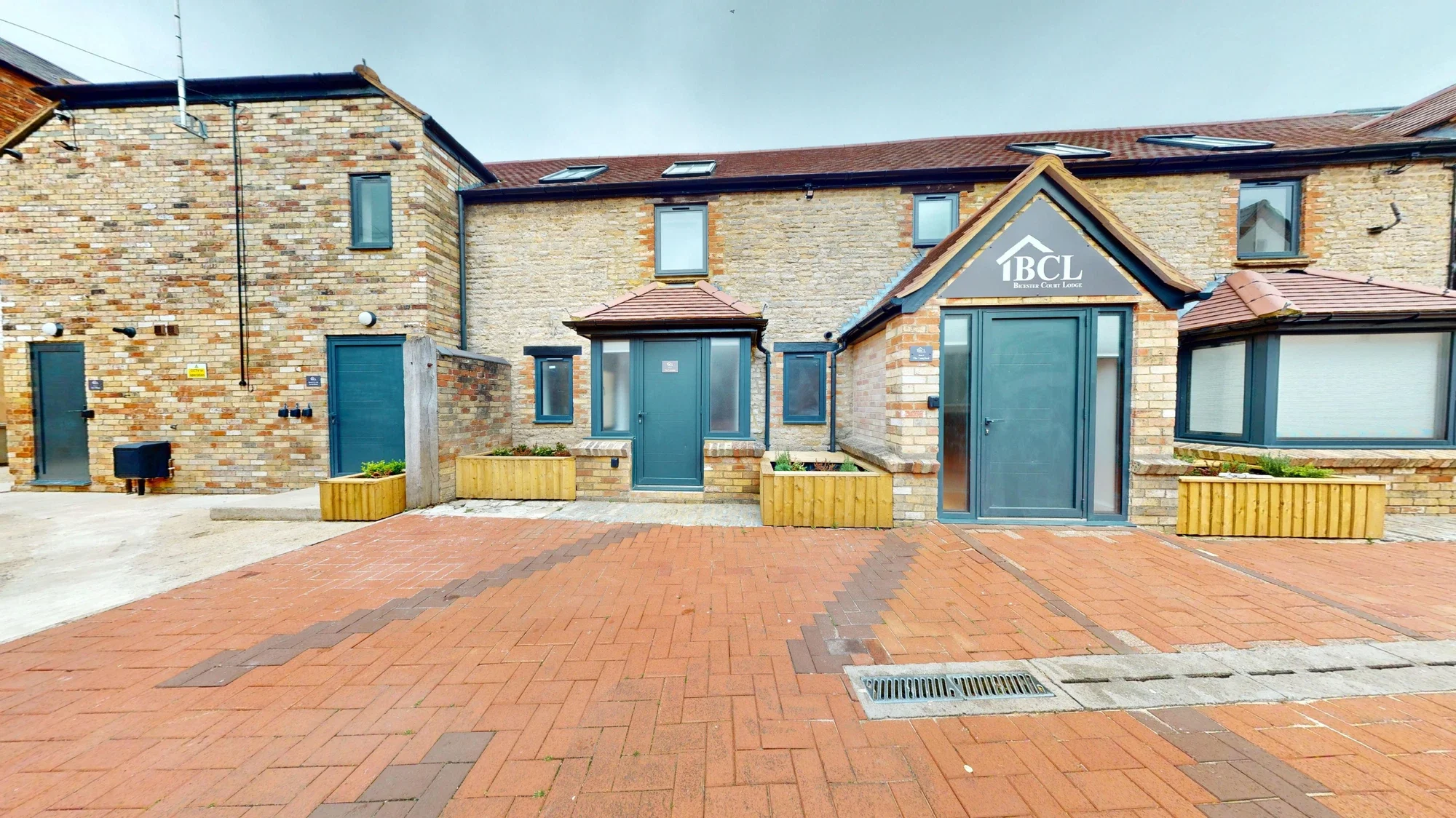 Exterior view of a Bicester Court Lodge in Bicester, UK