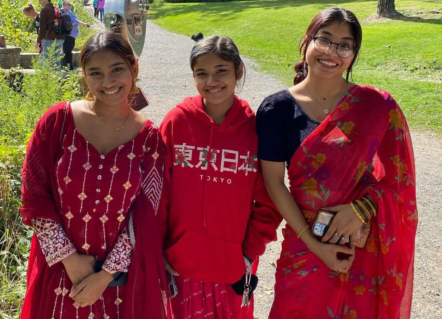 These ladies from Nepal stopped to talk with me about my oil painting at Letchworth St Park NY. How great do they look !! Honestly it&rsquo;s so cool to meet people from around the world, and the USA, and it&rsquo;s definitely proof that representati