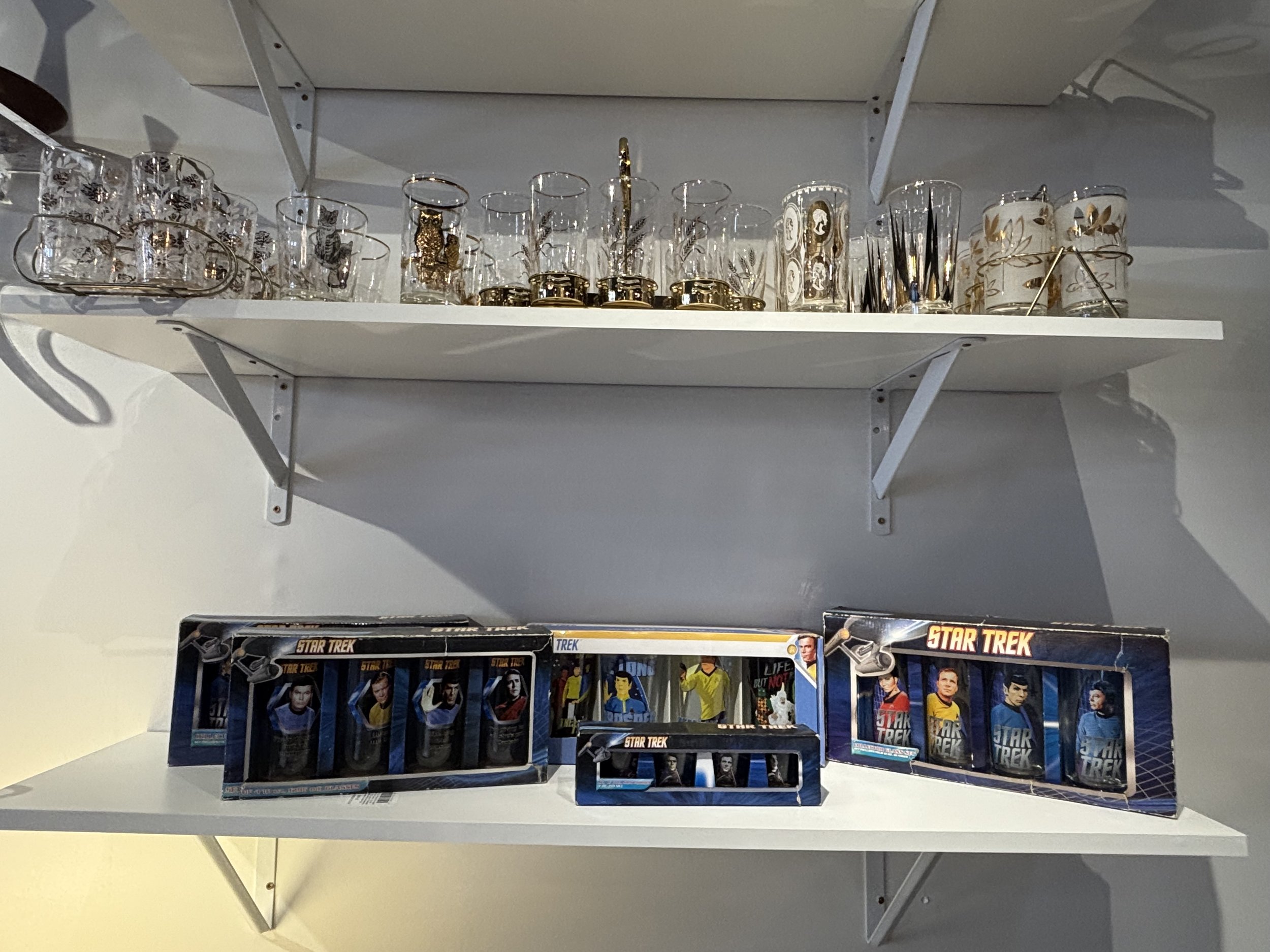 King Hudson Mid Century Modern Antique Furniture Store in Westwood New Jersey (23).jpeg