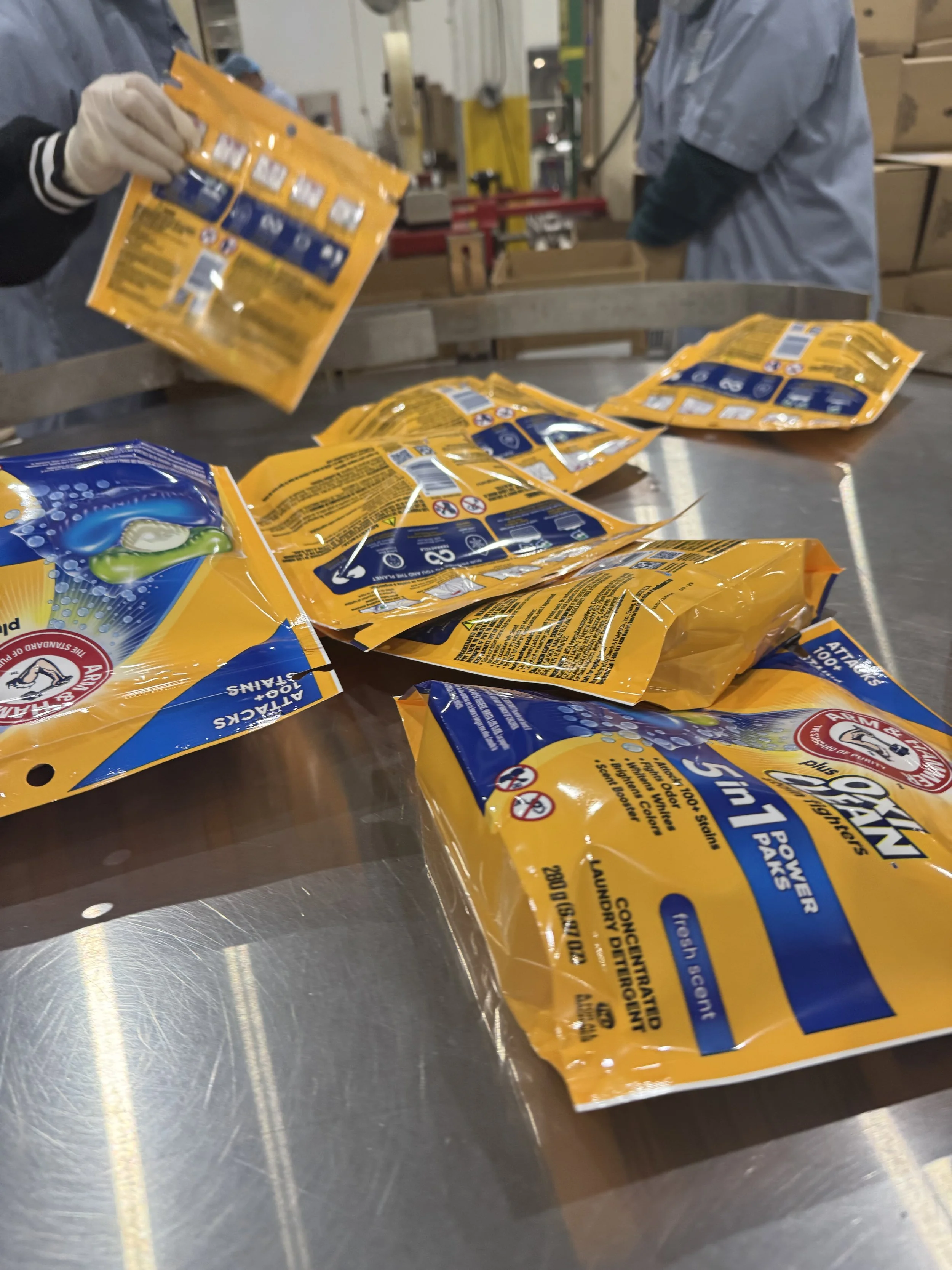 SACHETS &amp; STAND-UP POUCHES