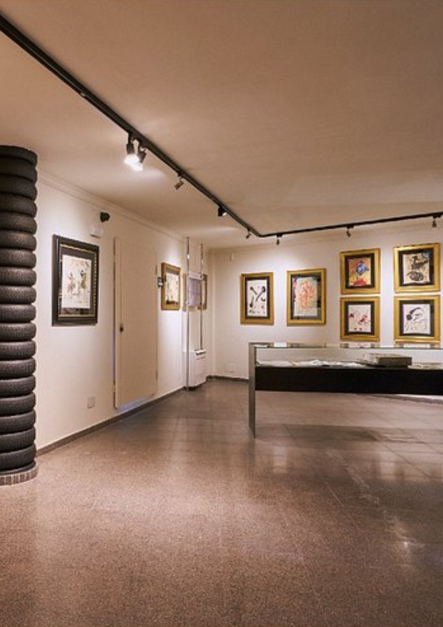 things to do in cadaqués local gallery