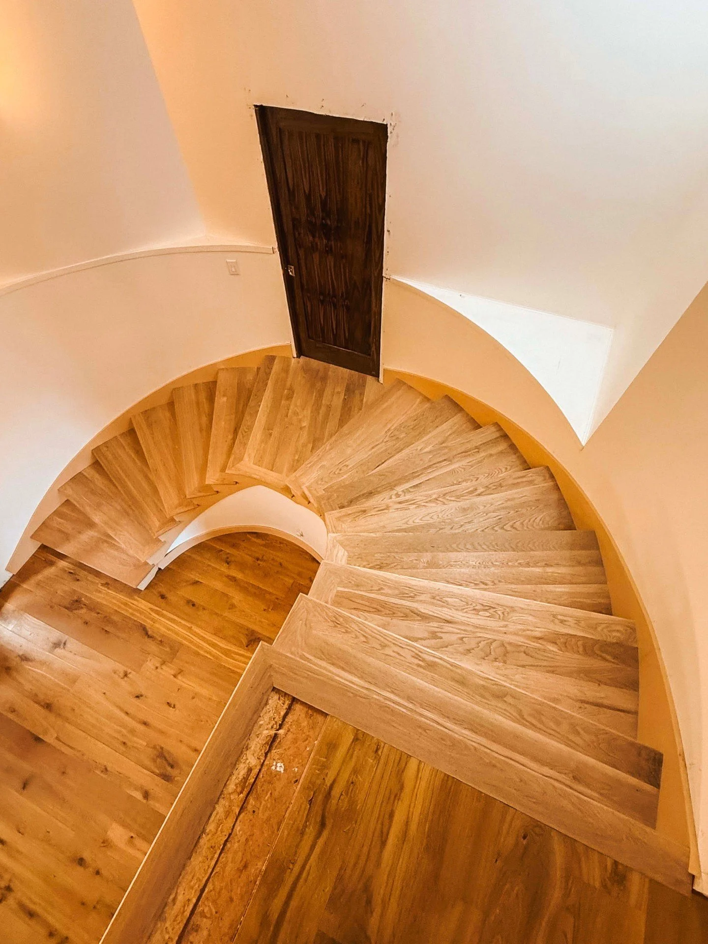 Precision Stairworks never misses. So grateful to be tagged in this one and to play a small role in work this well done. We love seeing our products come to life!

📍 Visit 301 Depot St, Franklin NC
📞 Call (828) 369-1200 to get started