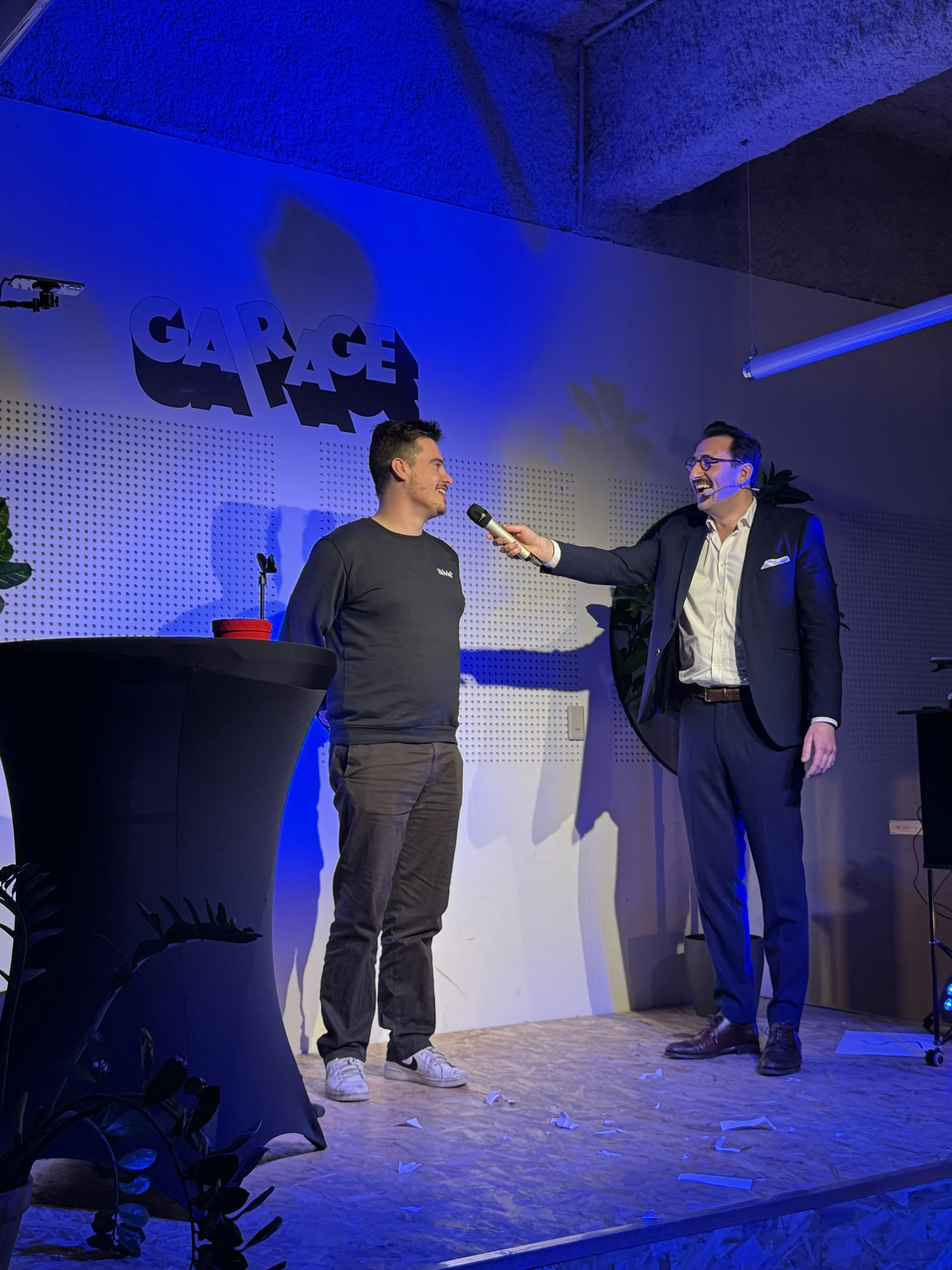 Un ikivien est monté sur scène lors de notre afterwork au Garage avec Tom Coss, magicien et illusionniste