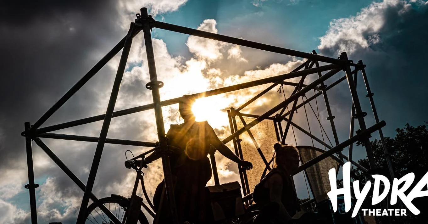 Wat gaan we hard op de @zwartecross!!! Onze Machina Voltaire draait op volle toeren. Wij brengen deze machine vol ritme, met bakken energie weer tot leven! Prachtige beelden, heerlijke vervreemdende muziek&hellip; je weet niet waar je moet kijken! 

