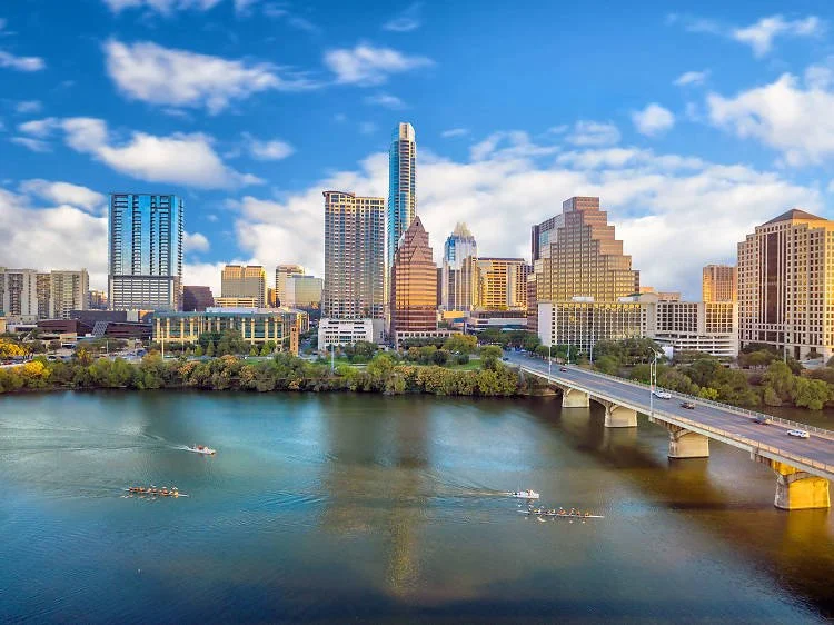 Relocating to Austin Before the School Year? Here's Your Summer Move Timeline