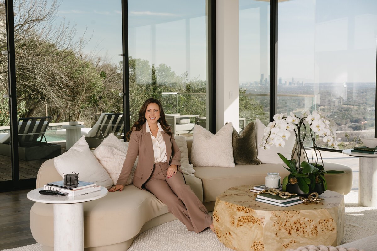 Naomi Thurston Christie's International Real Estate The Austin Real Estate Agent