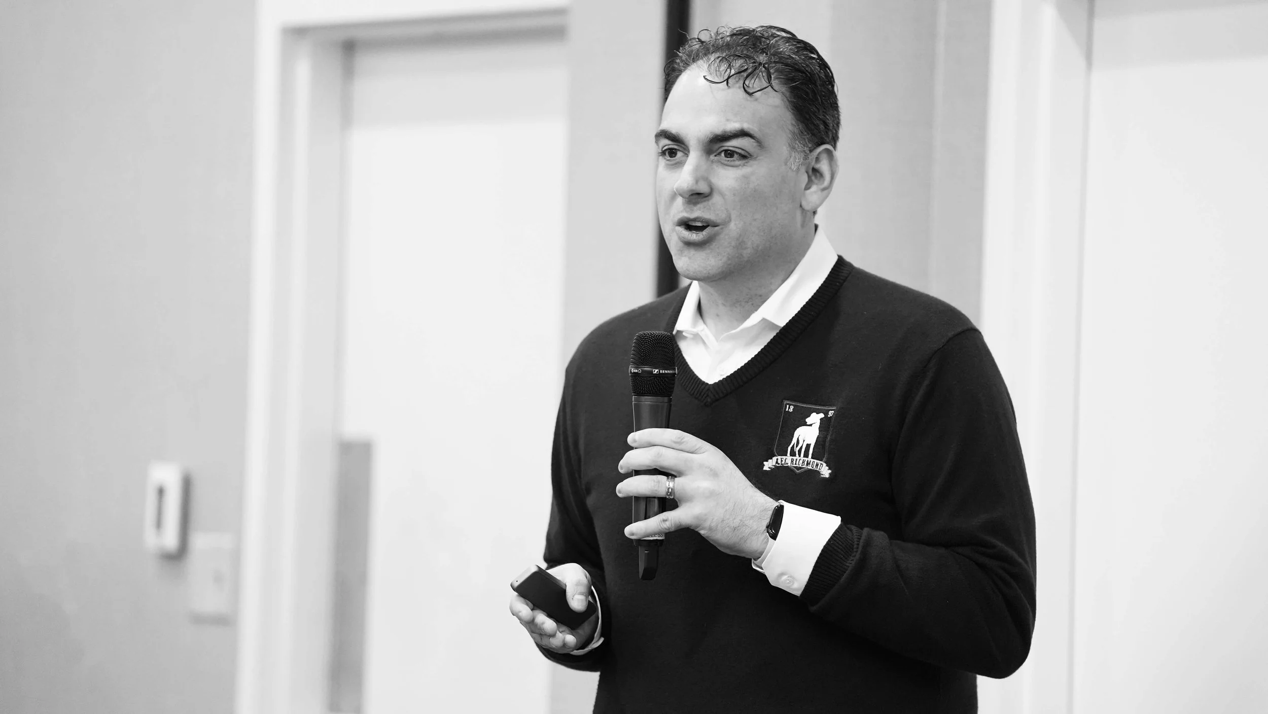 Mark Mohammadpour facilitating a session for PRSA leaders