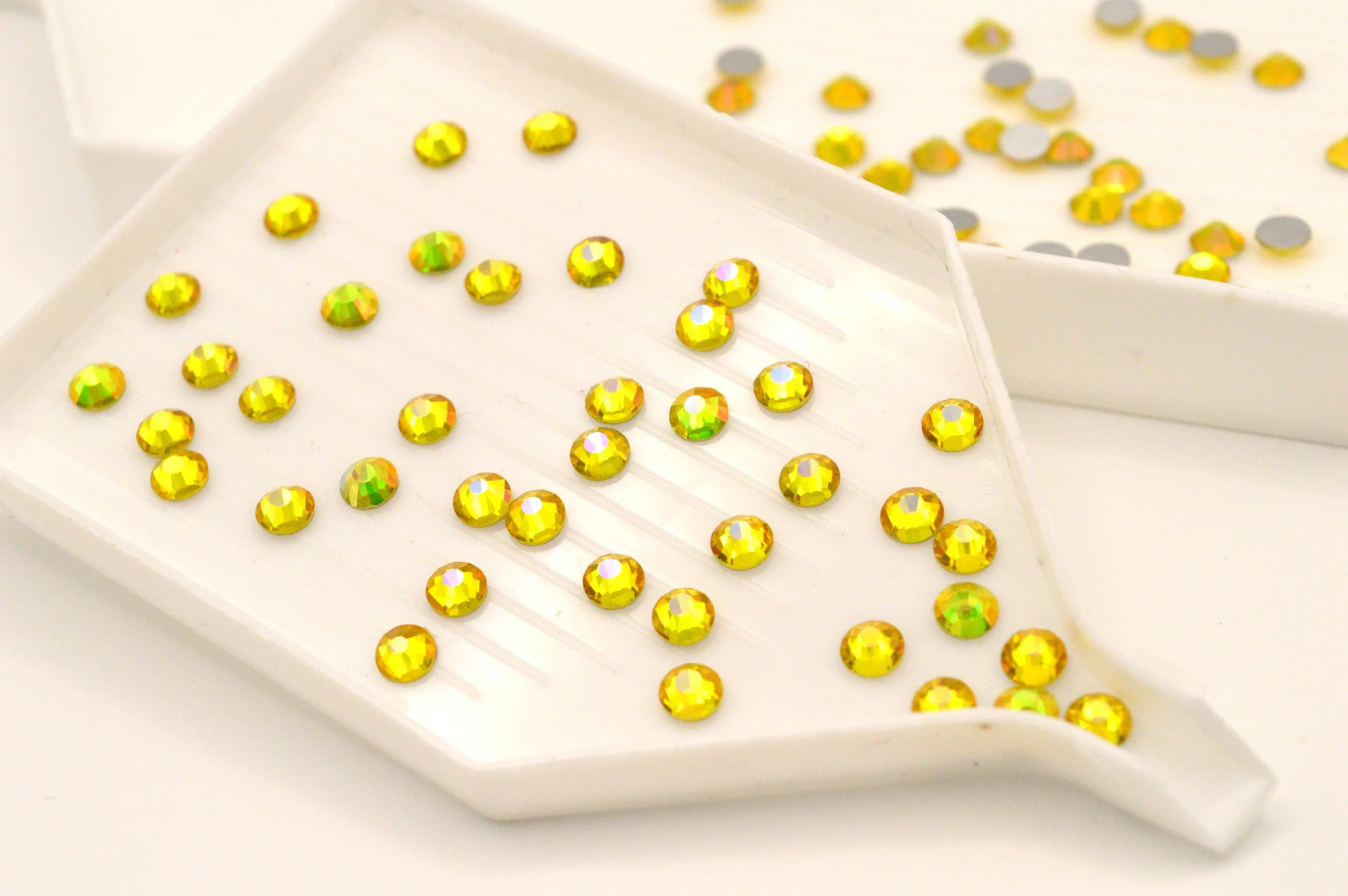 LUNA Non-Hotfix Citrine Shine SS20